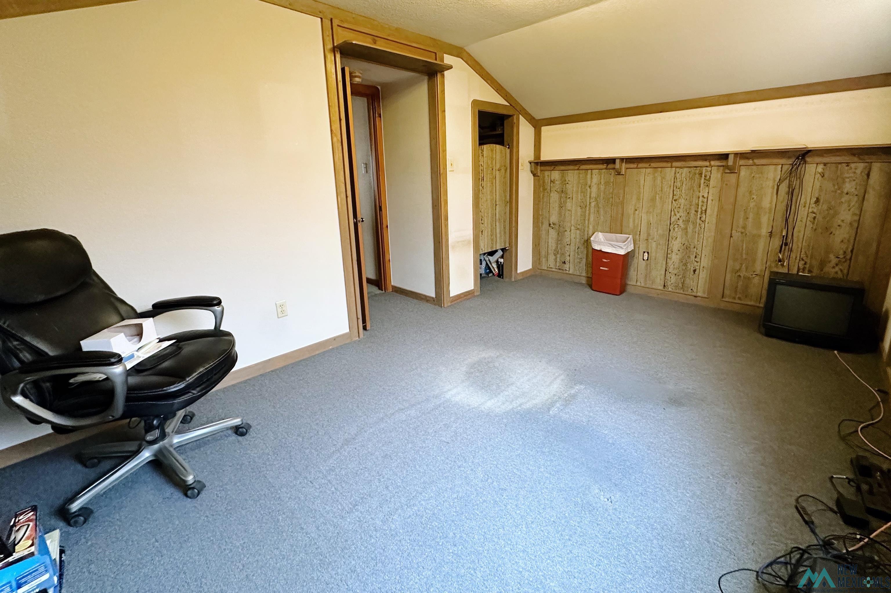 221 Chanticleer Place