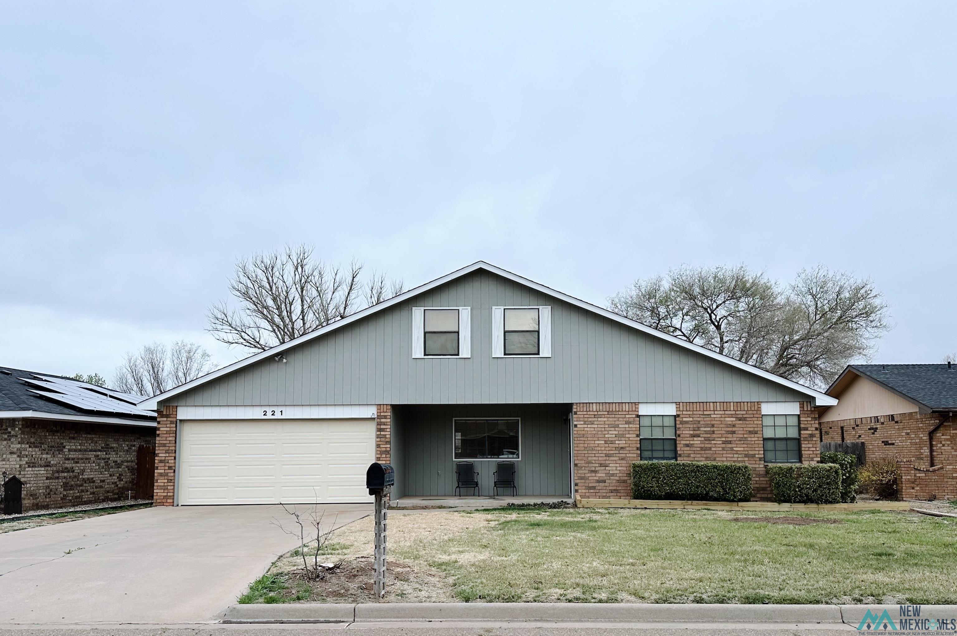 221 Chanticleer Place