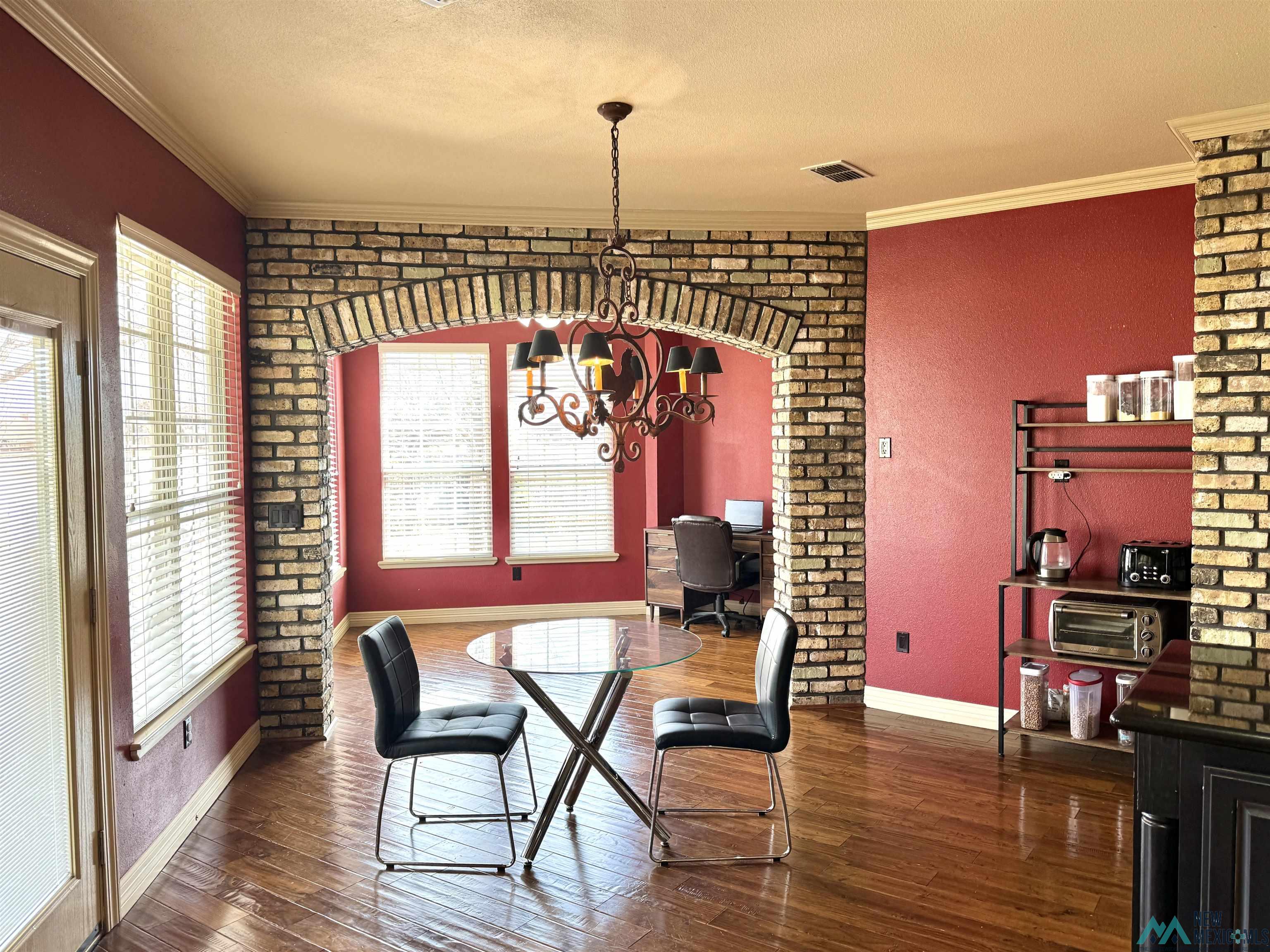 125 Colonial Estates Parkway