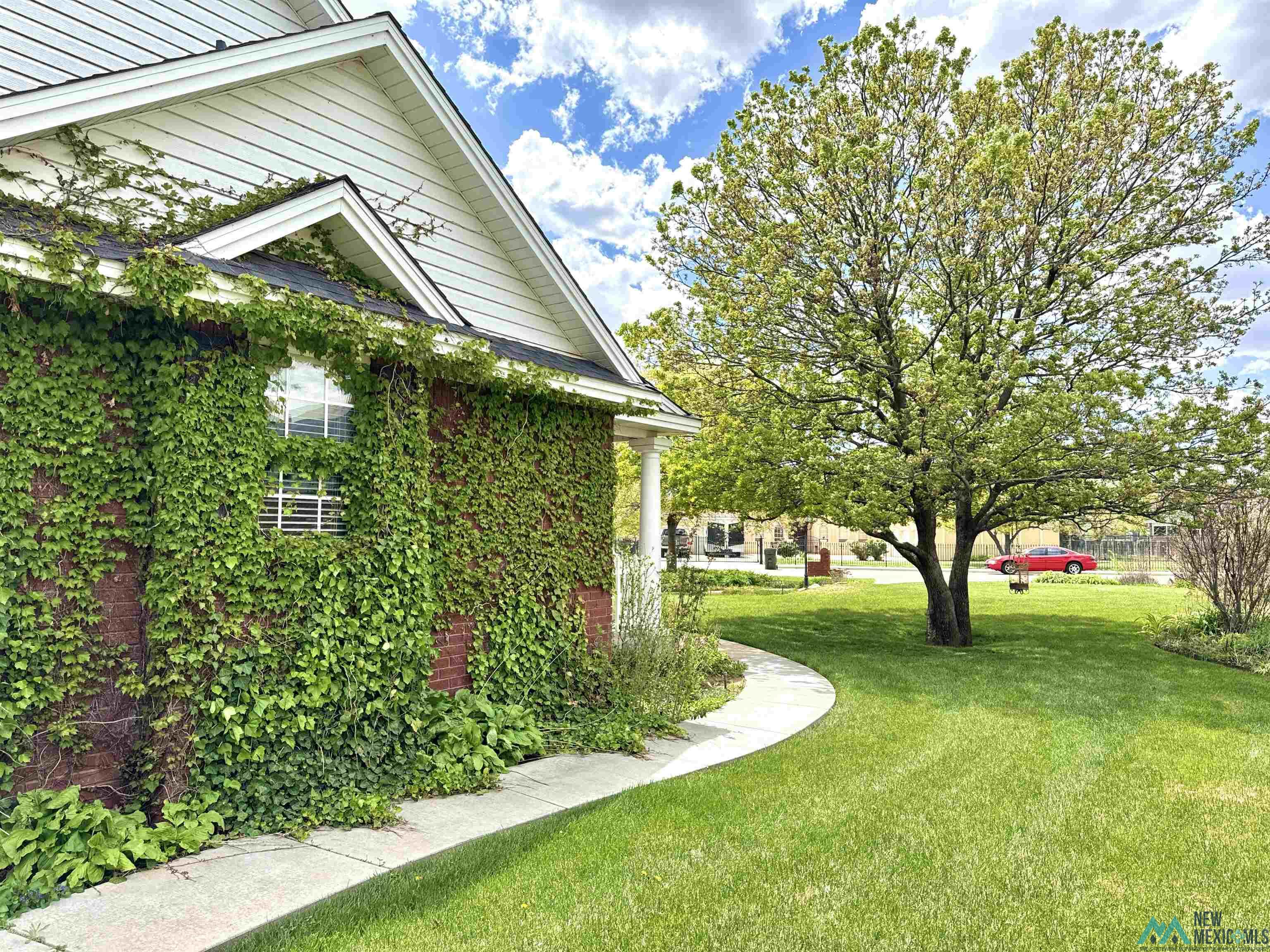 125 Colonial Estates Parkway