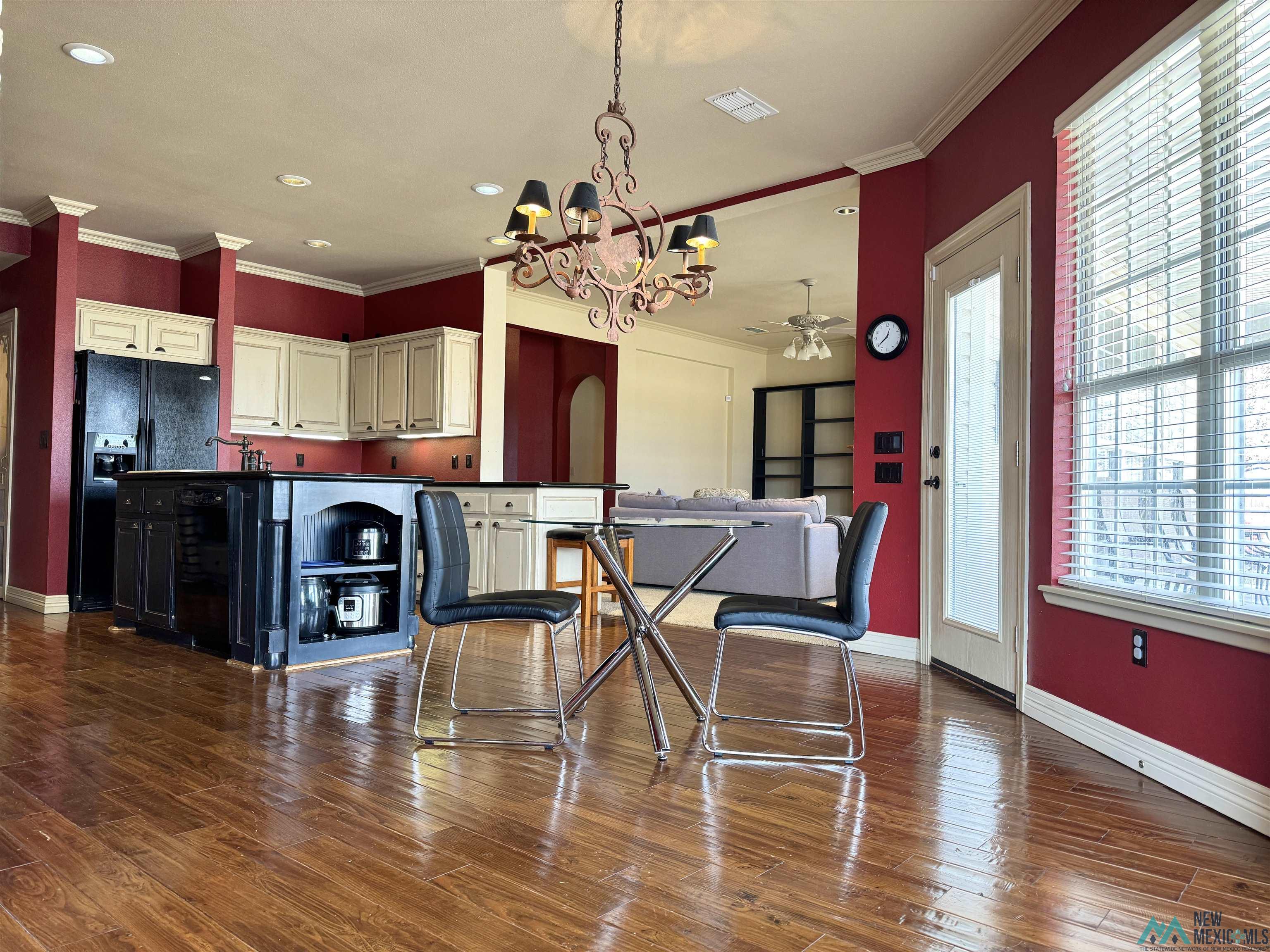 125 Colonial Estates Parkway