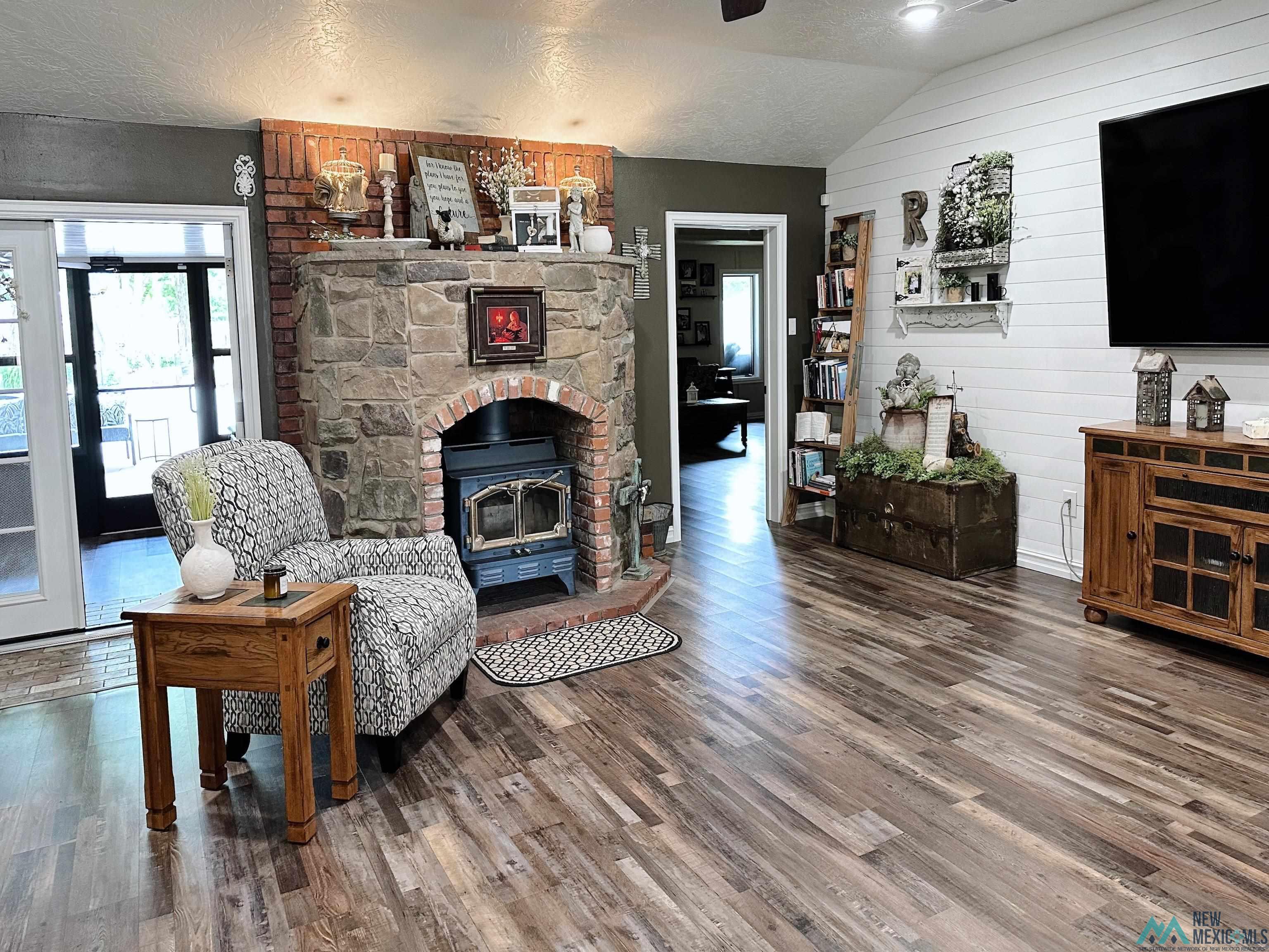 2116 Fairfield Drive