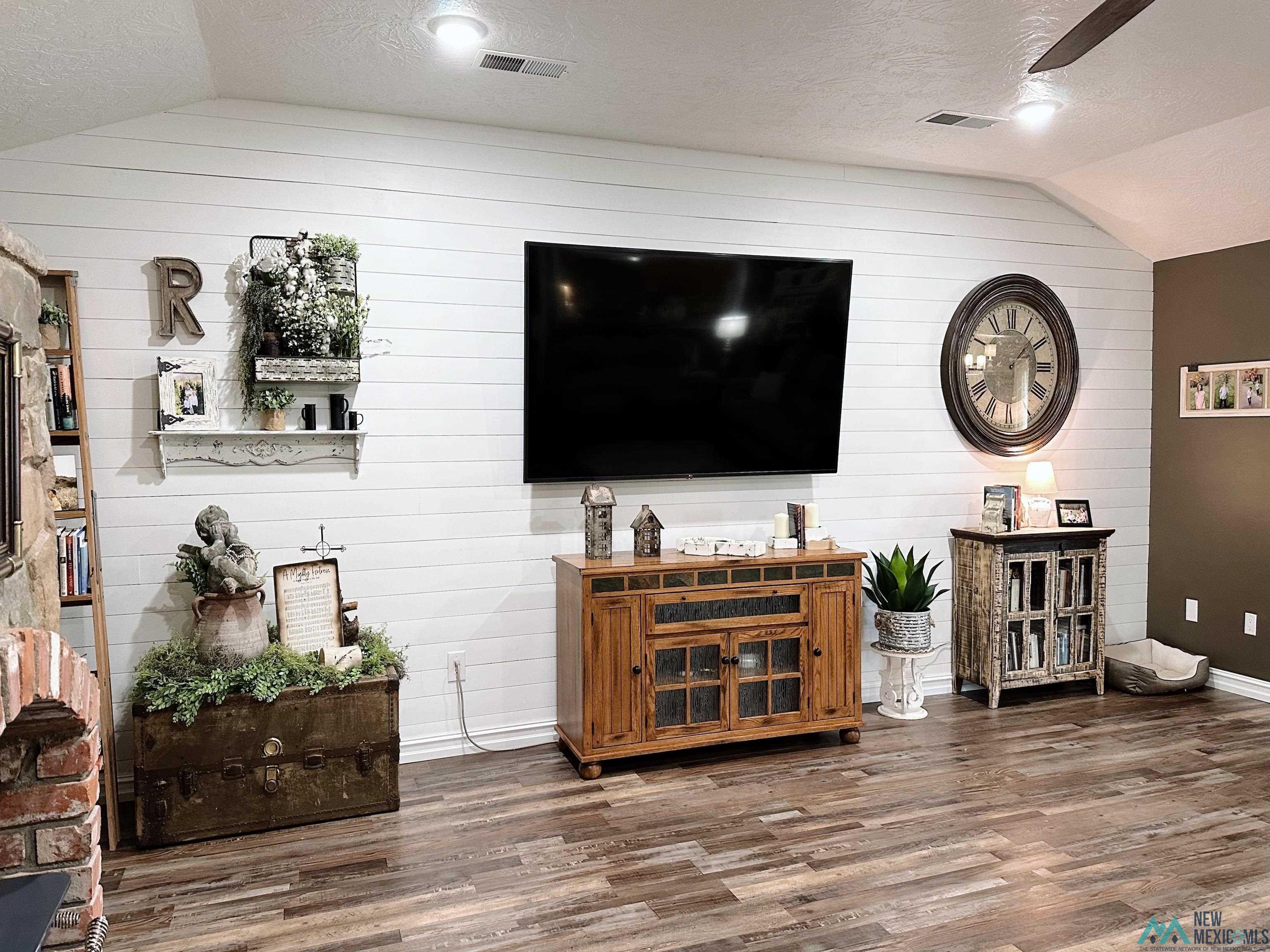 2116 Fairfield Drive