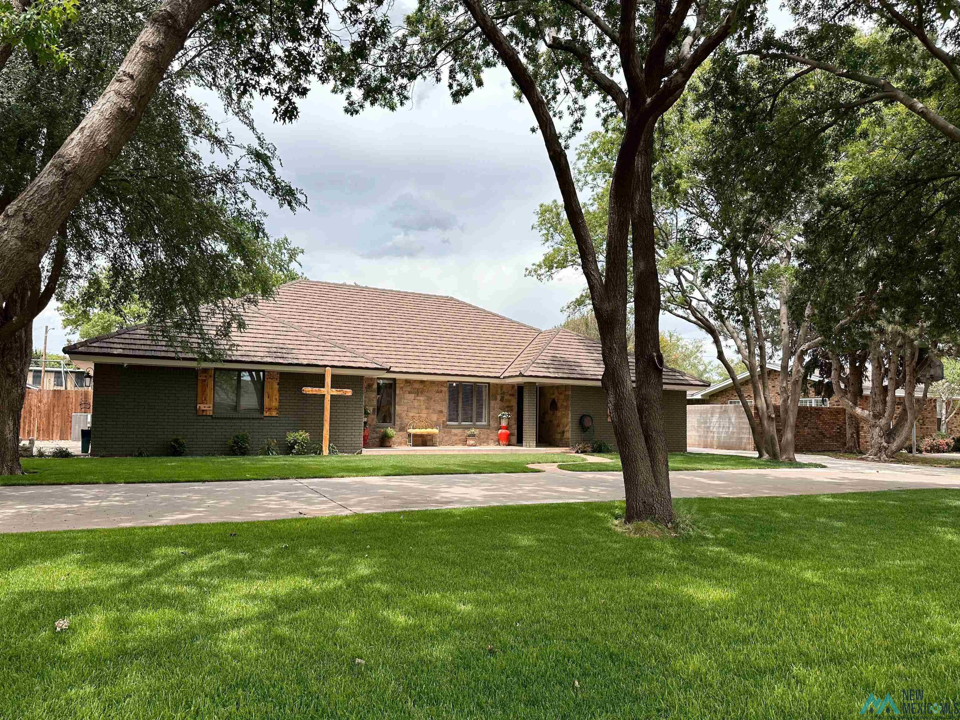 2116 Fairfield Drive