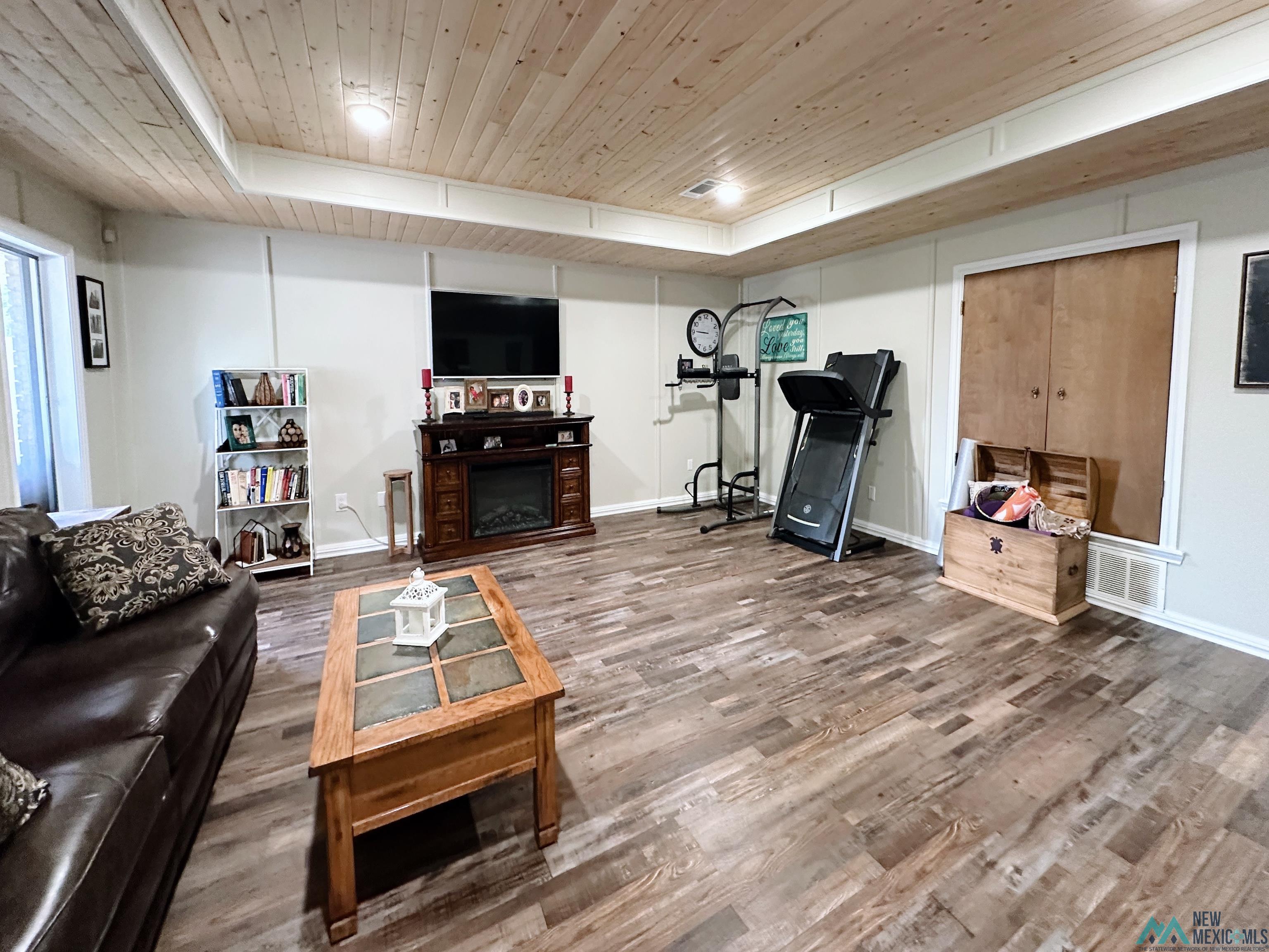 2116 Fairfield Drive