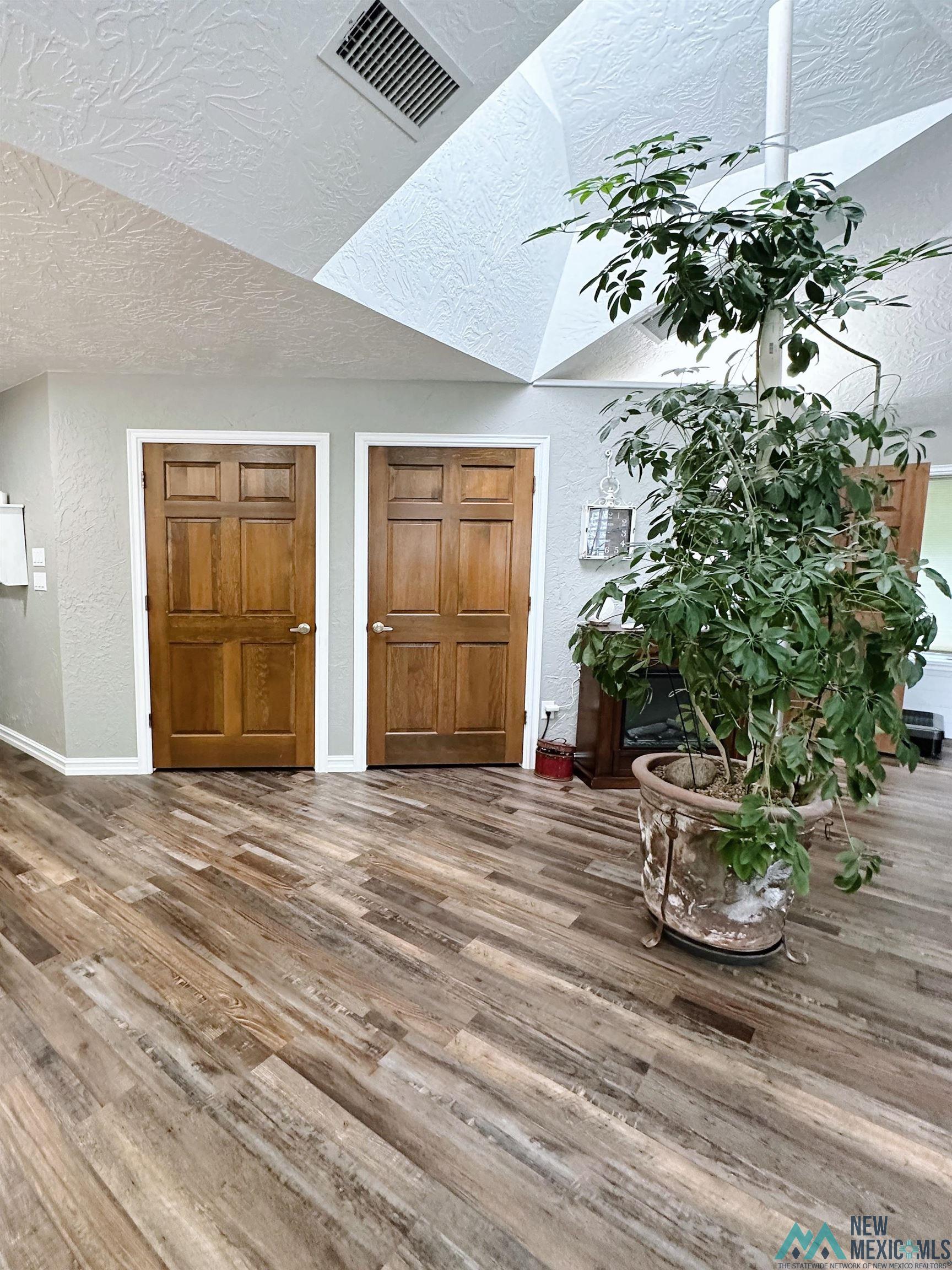 2116 Fairfield Drive