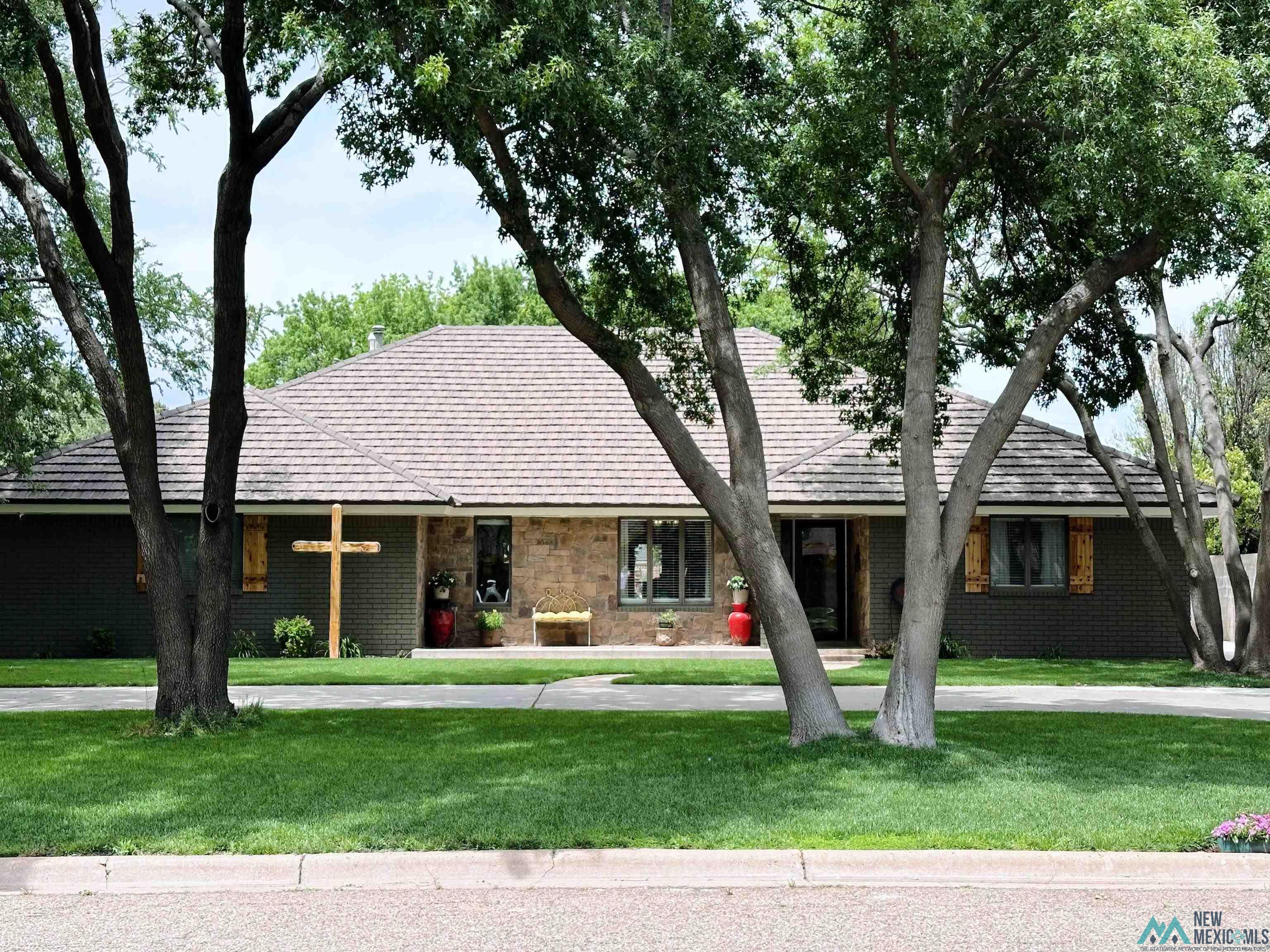 2116 Fairfield Drive