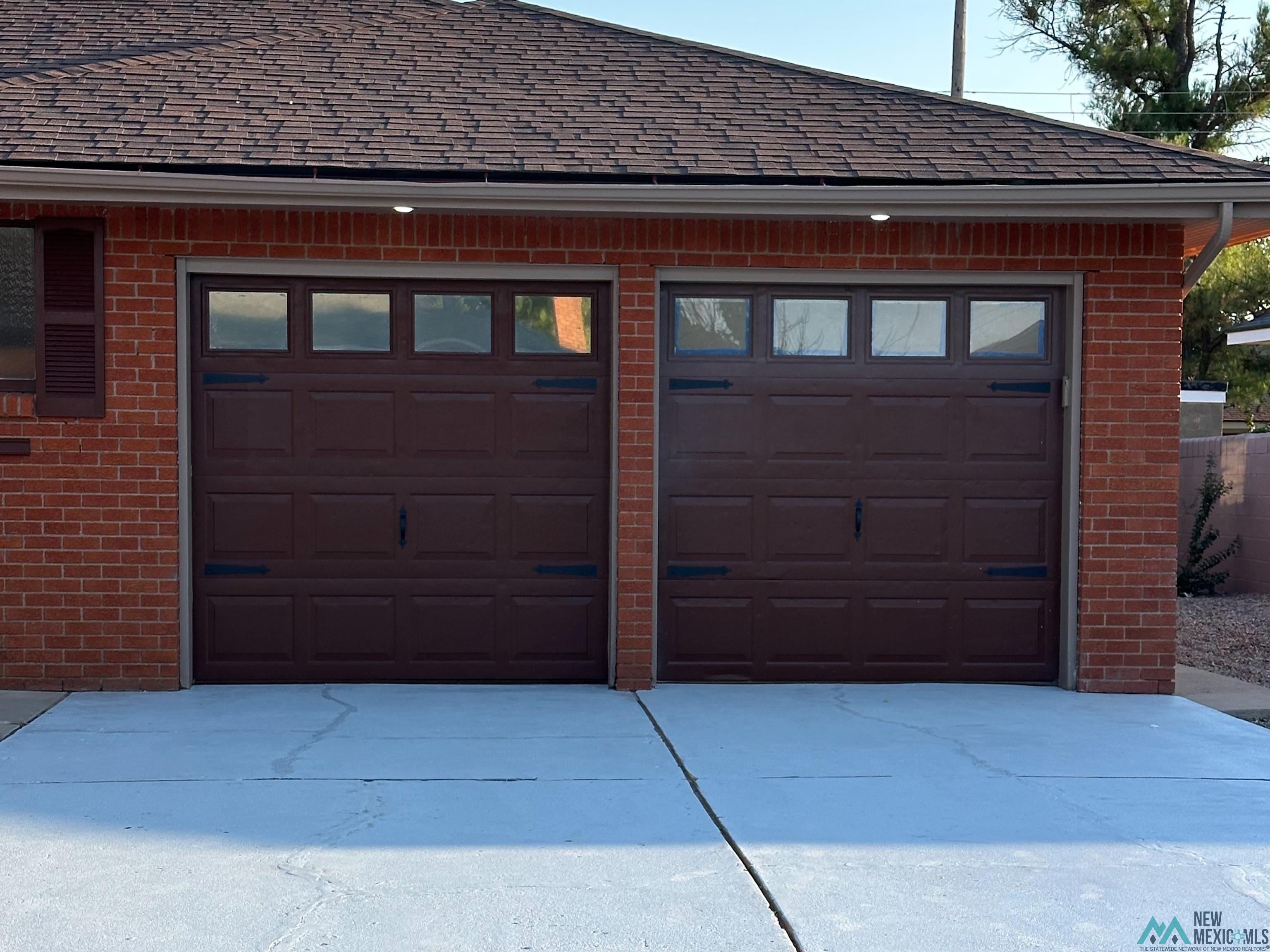 609 W Kathie Drive