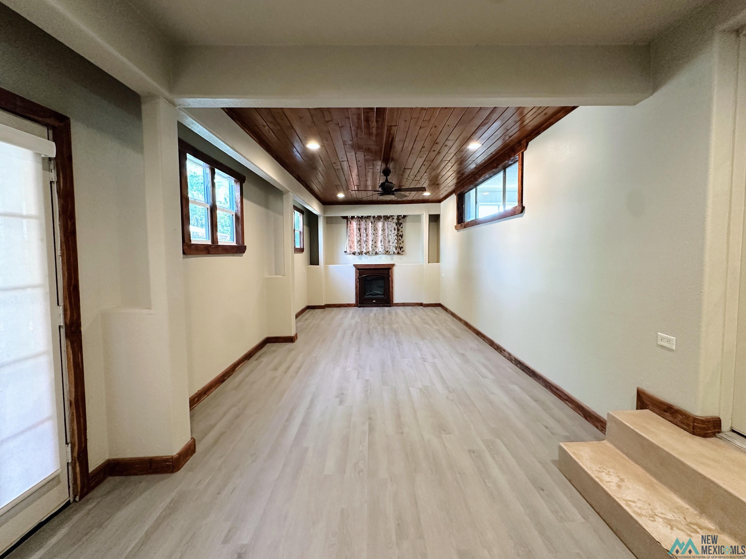 609 W Kathie Drive