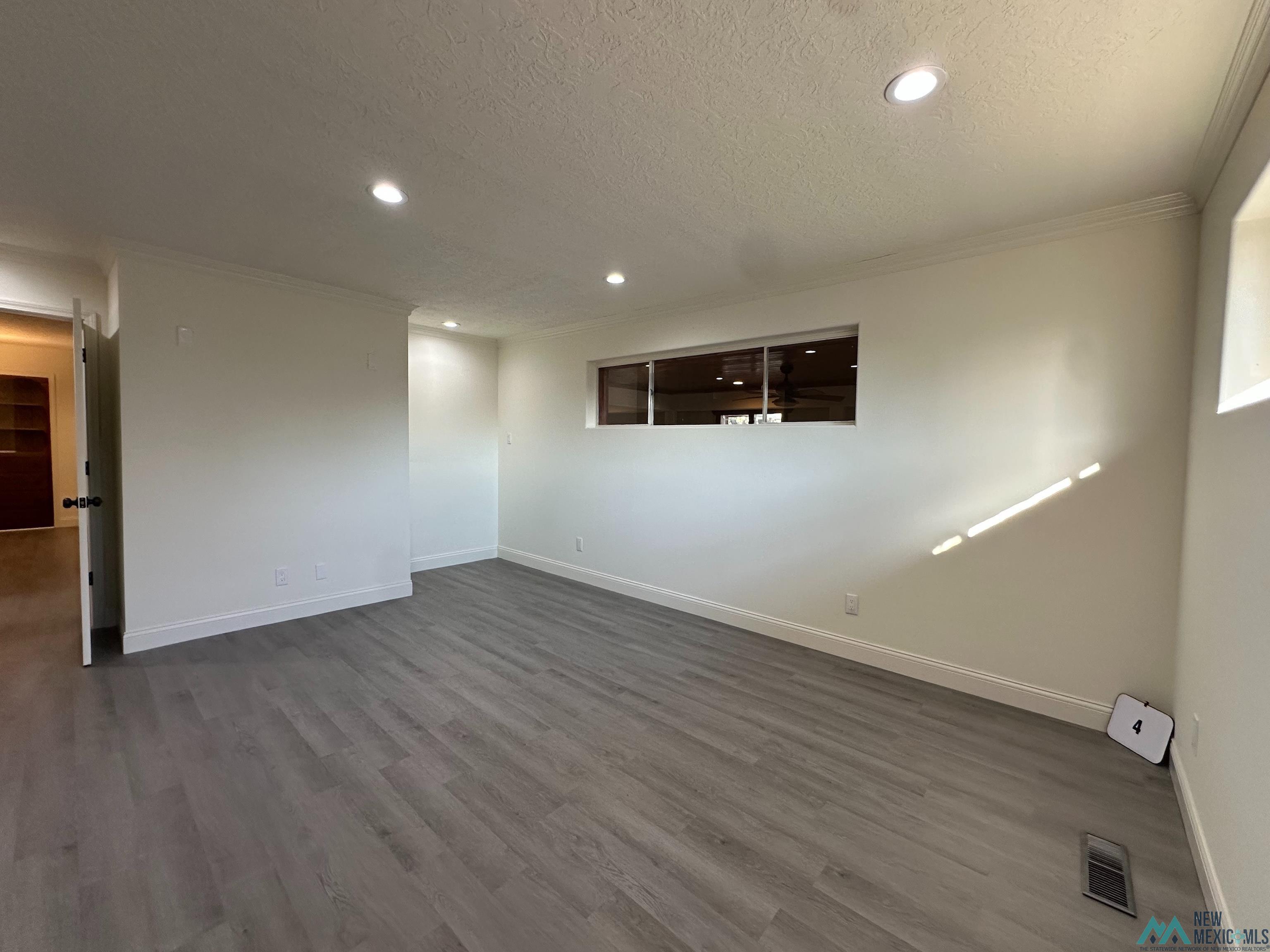 609 W Kathie Drive