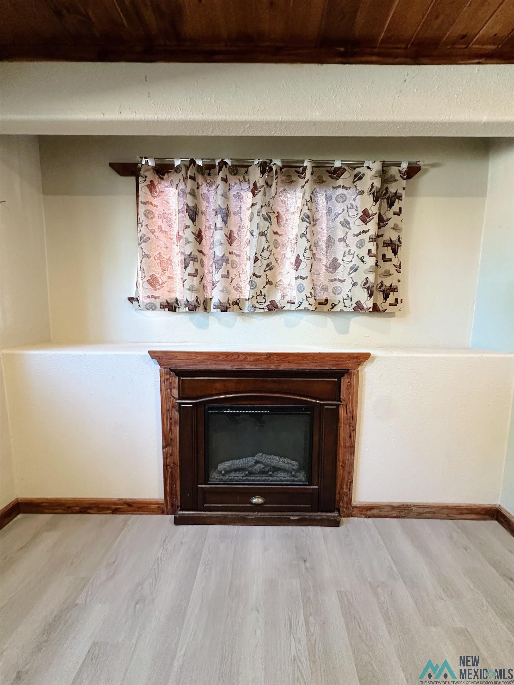 609 W Kathie Drive