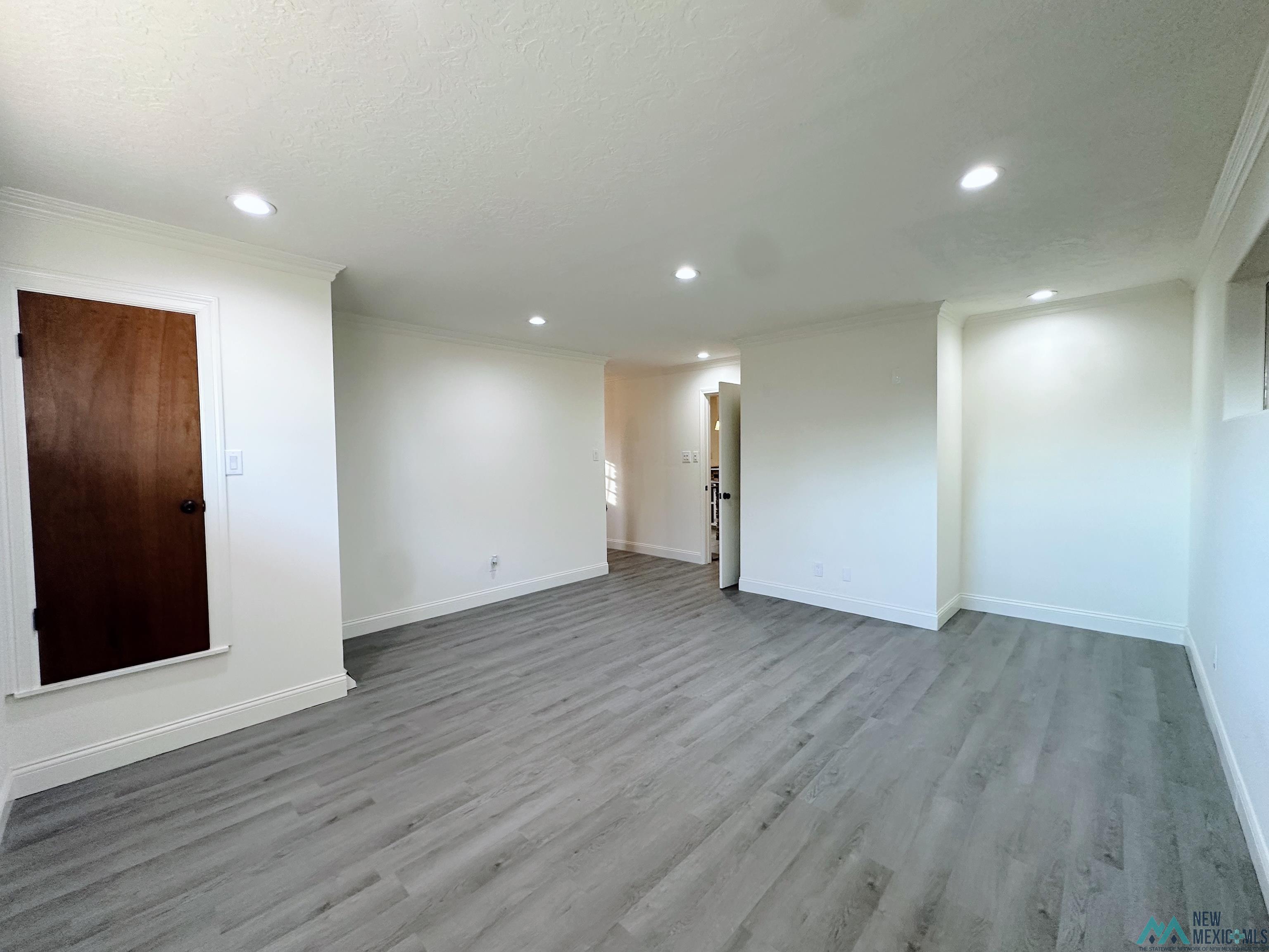 609 W Kathie Drive