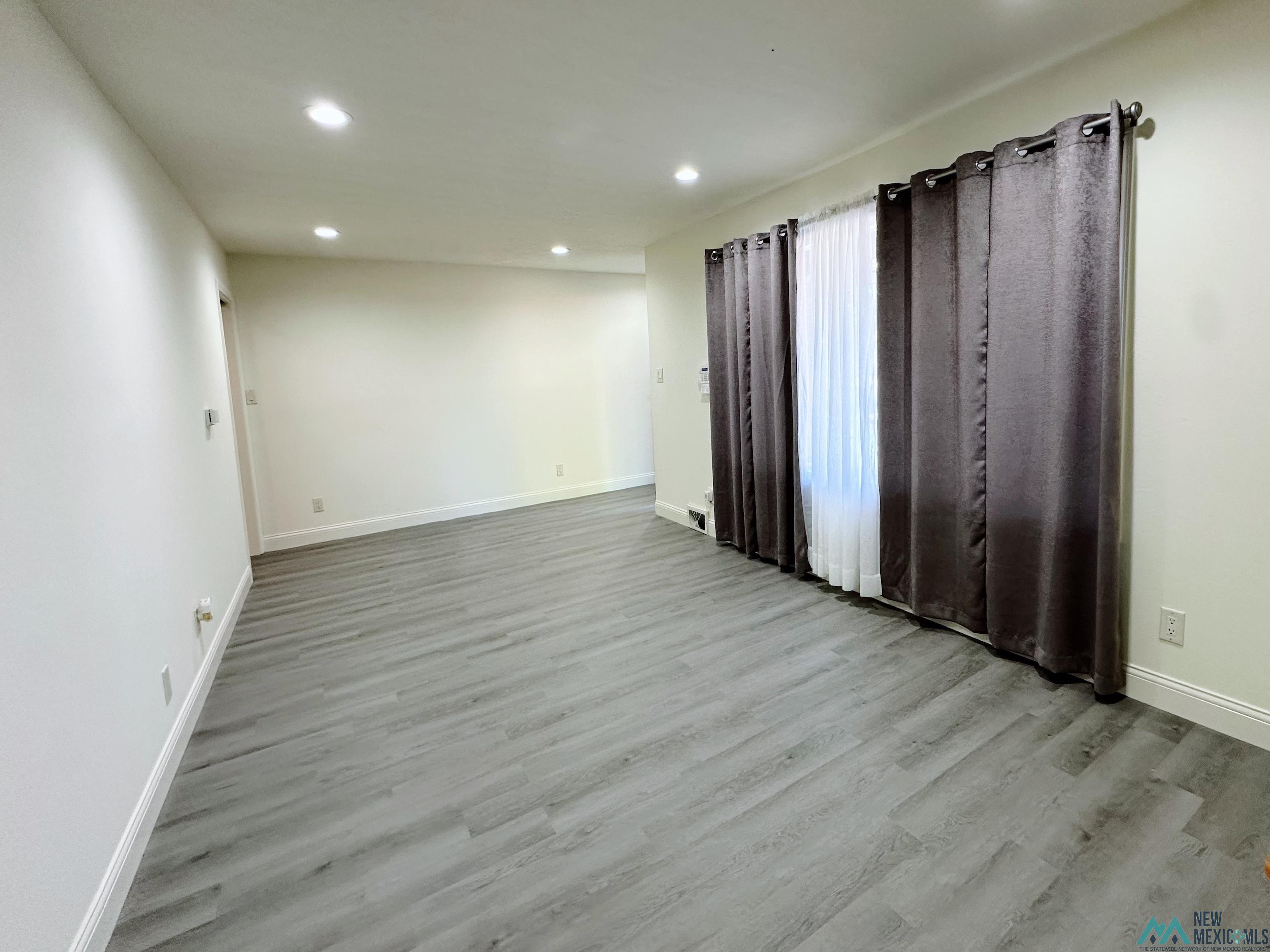 609 W Kathie Drive