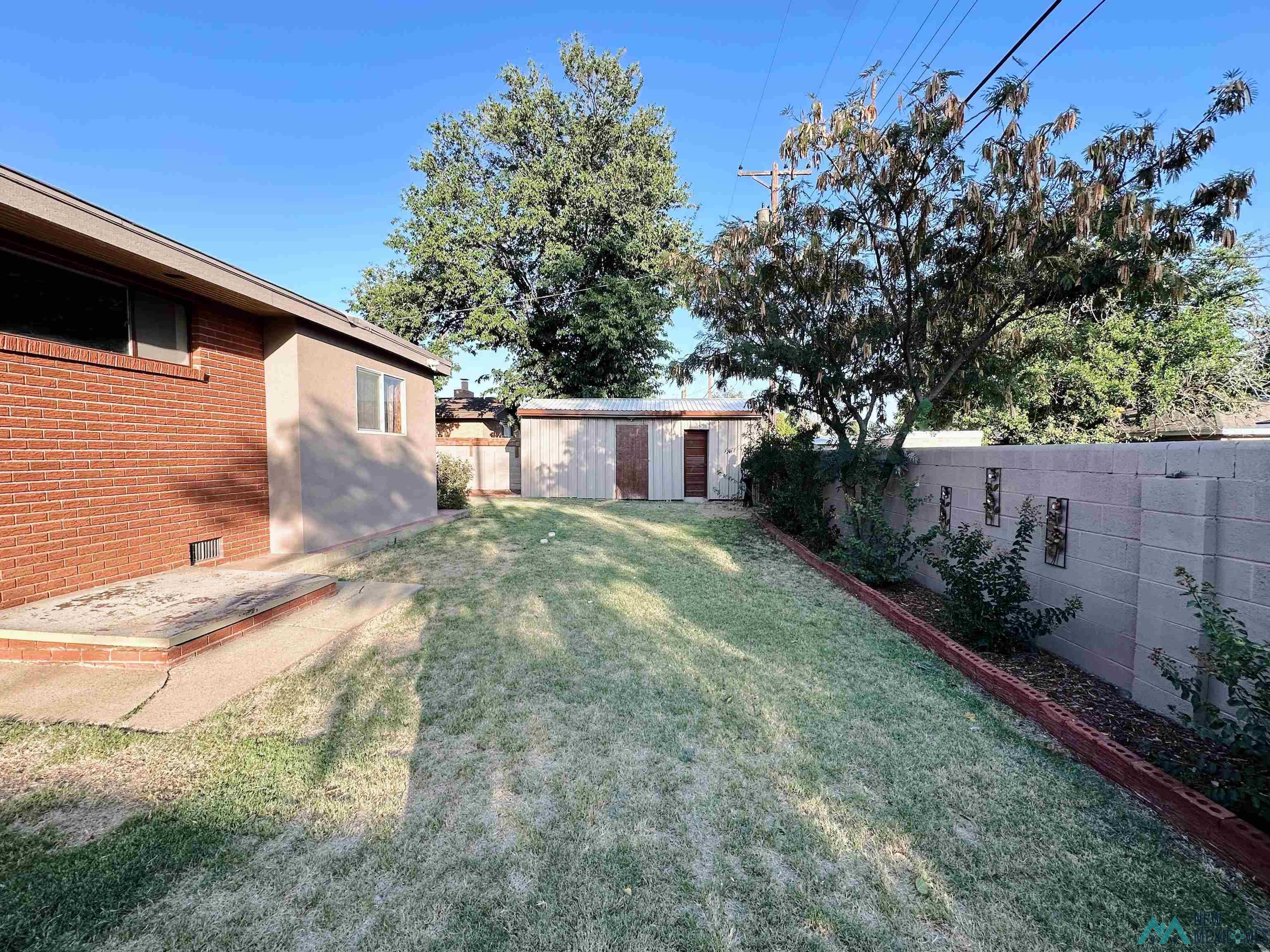 609 W Kathie Drive