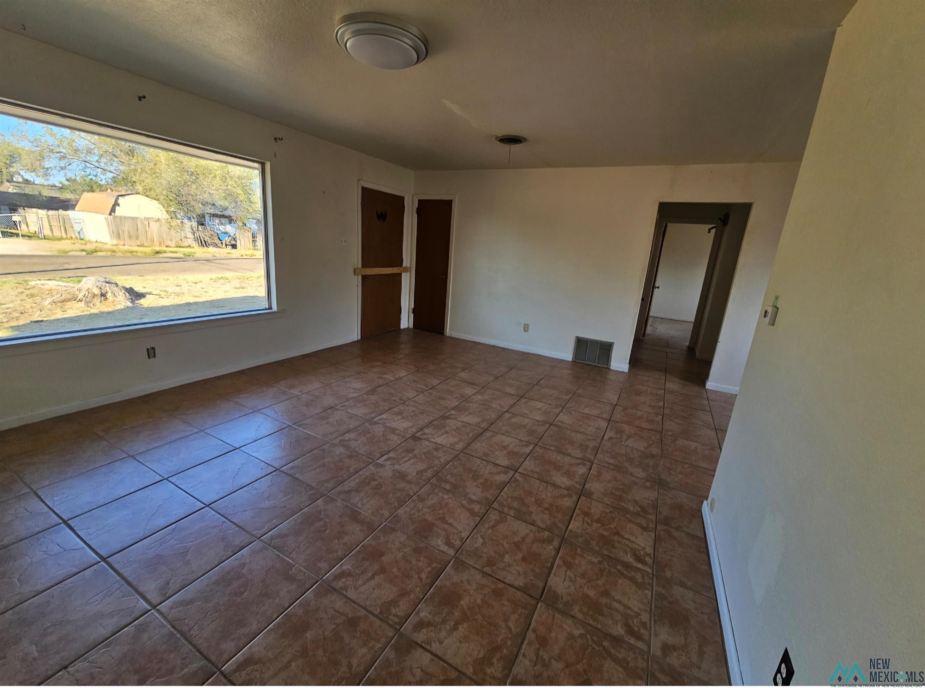 307 W 11th Street