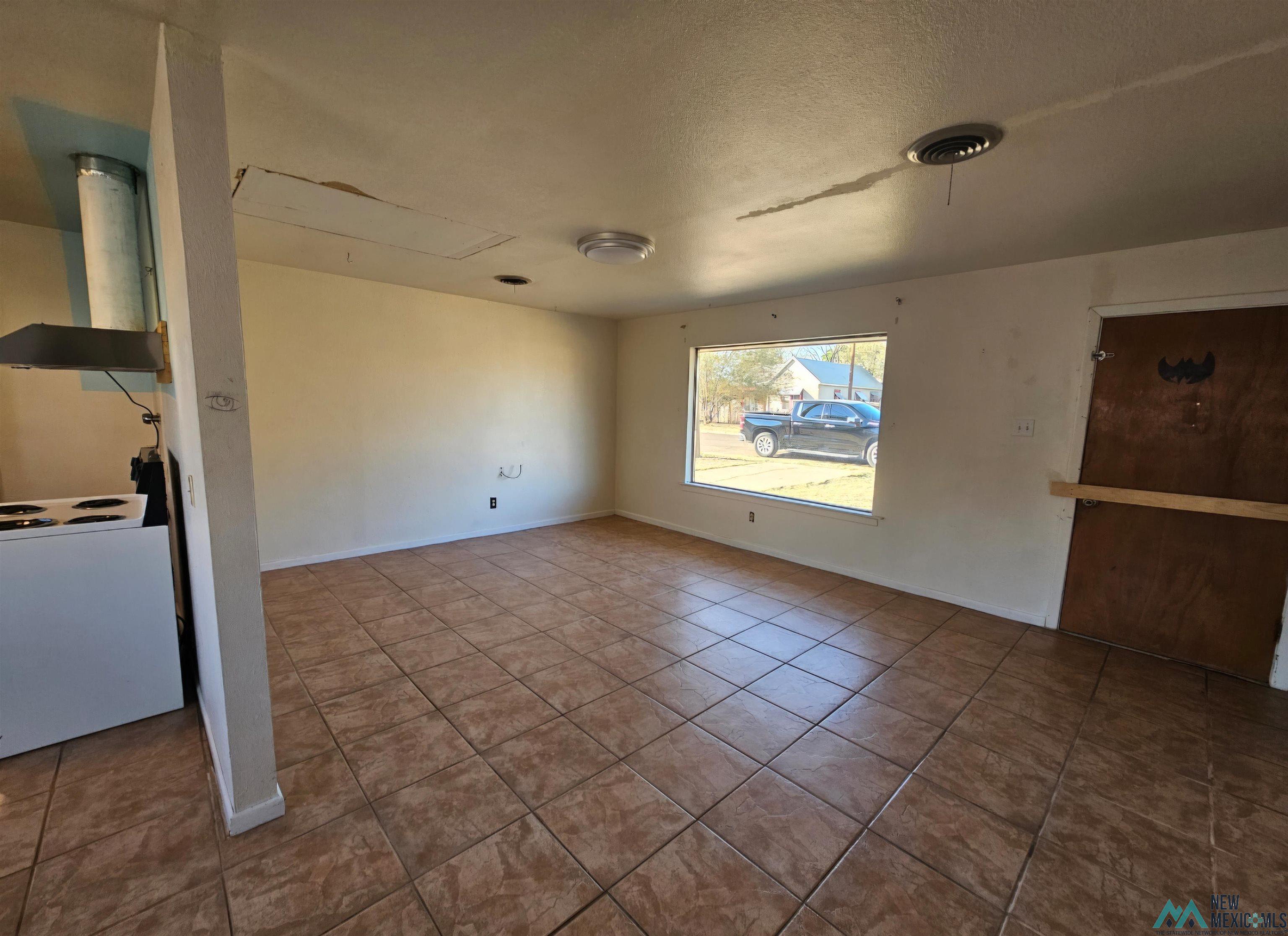 307 W 11th Street
