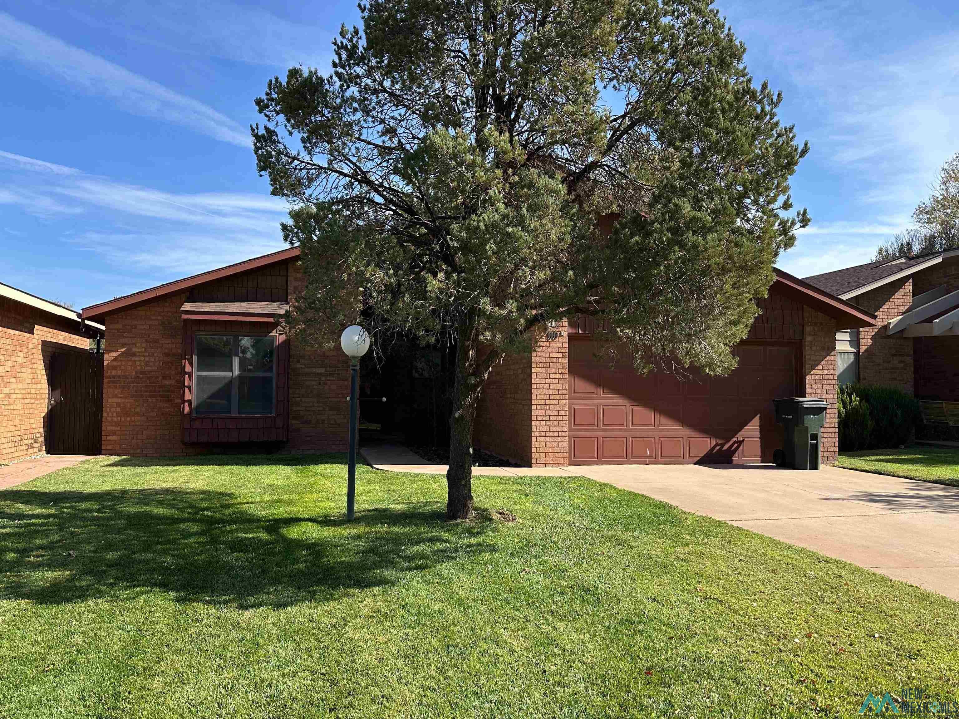 200 Lakeview Terrace
