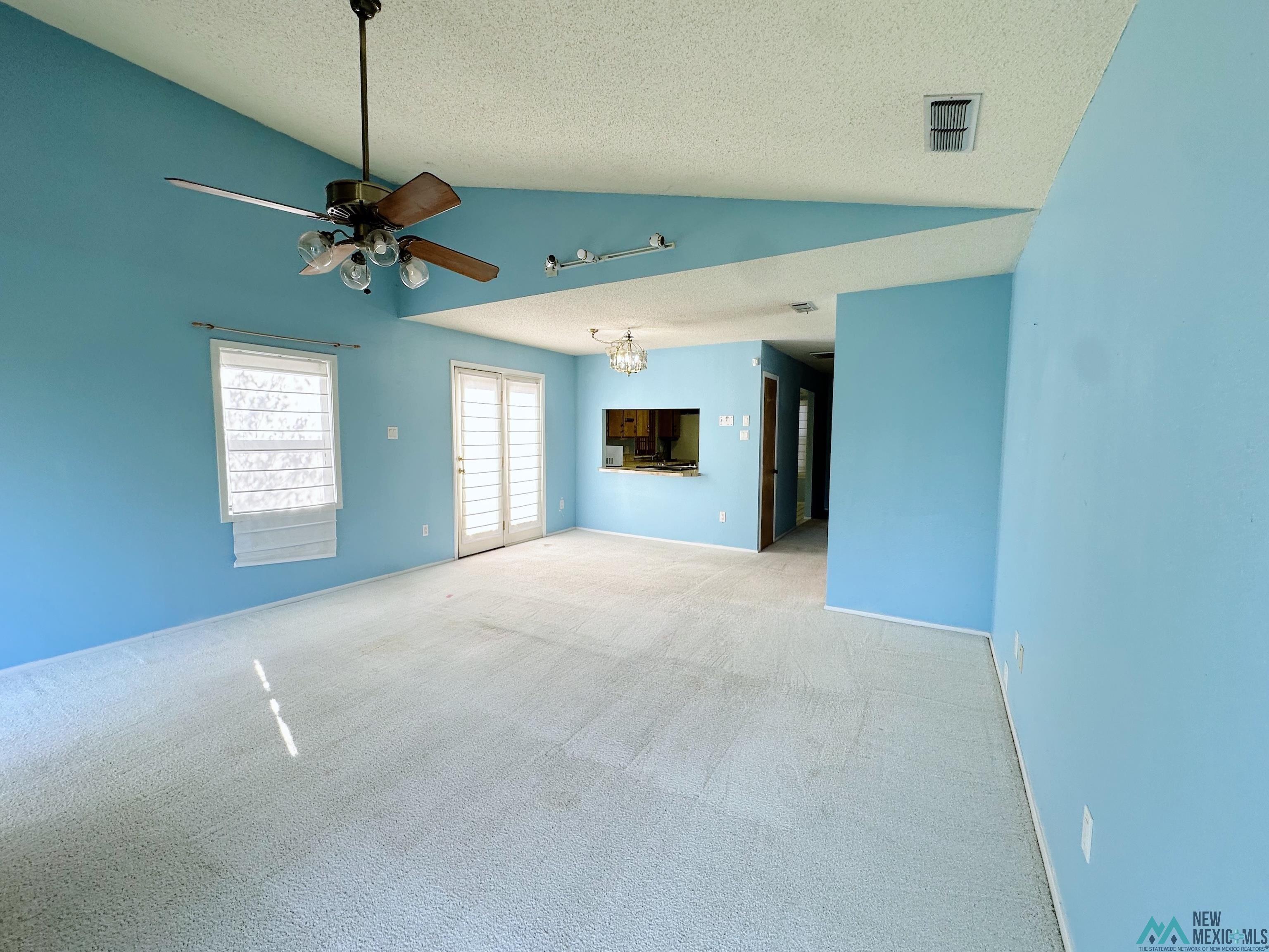 200 Lakeview Terrace