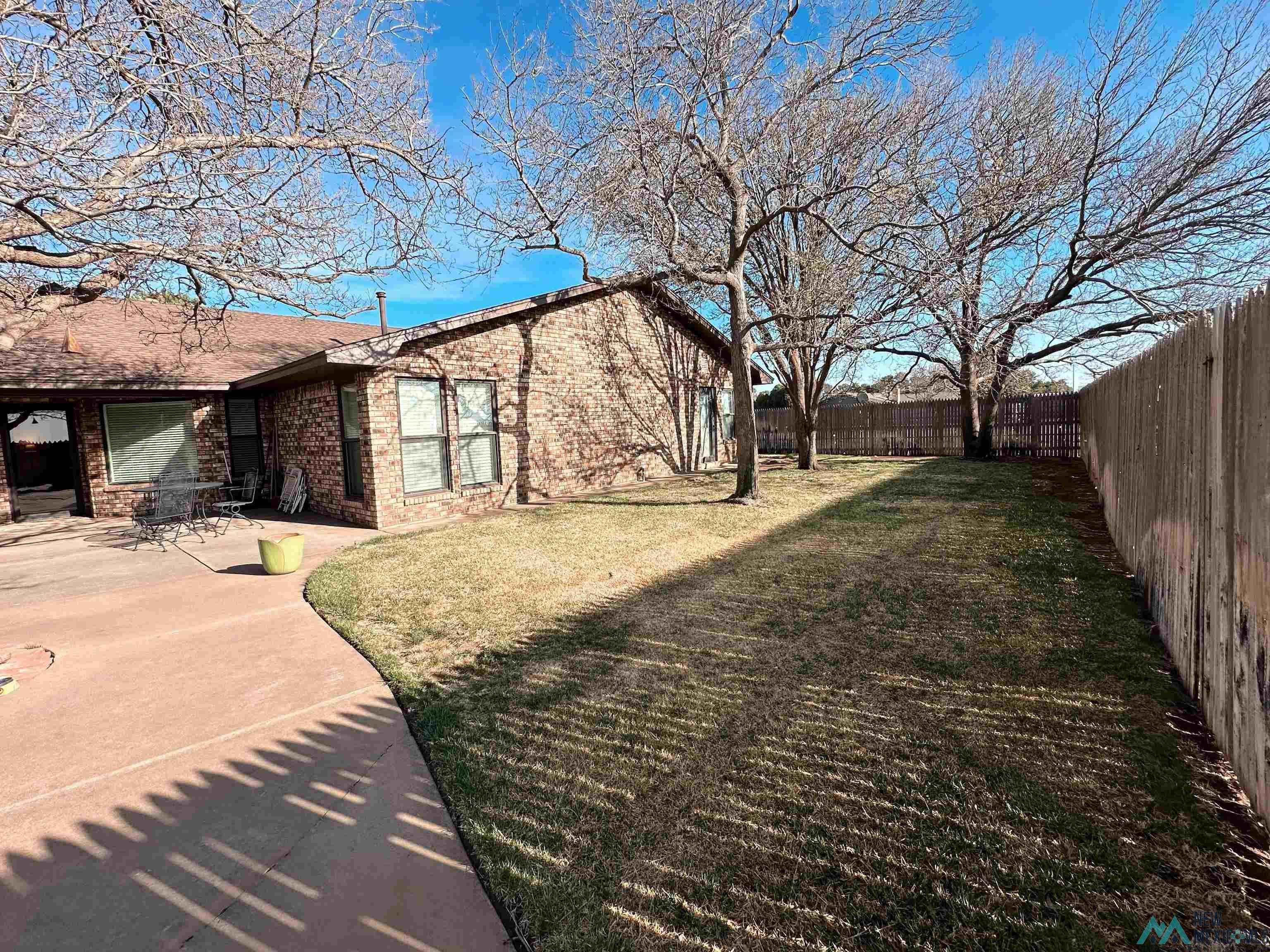 8516 La Linda Street