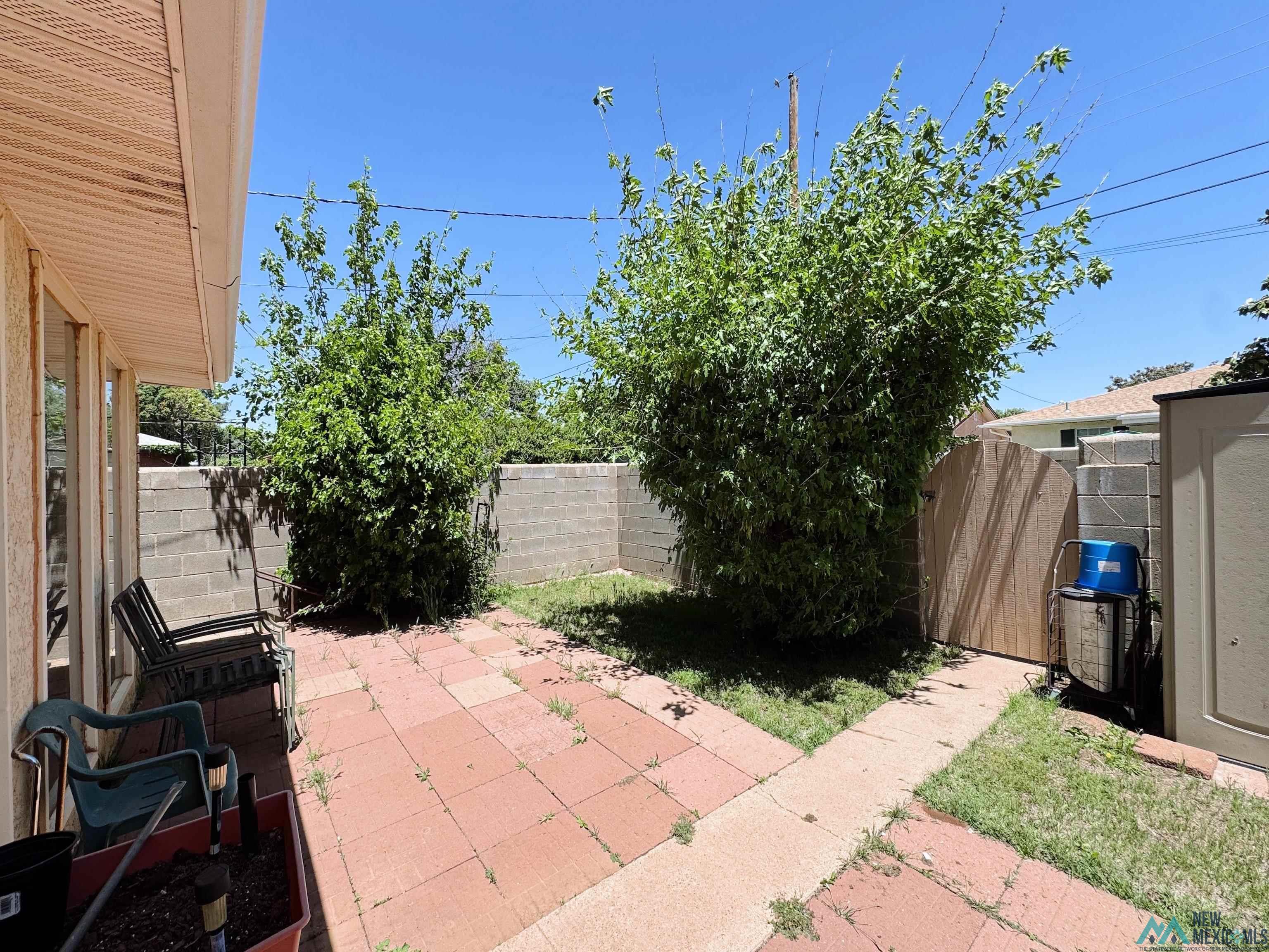 2205 Moberly