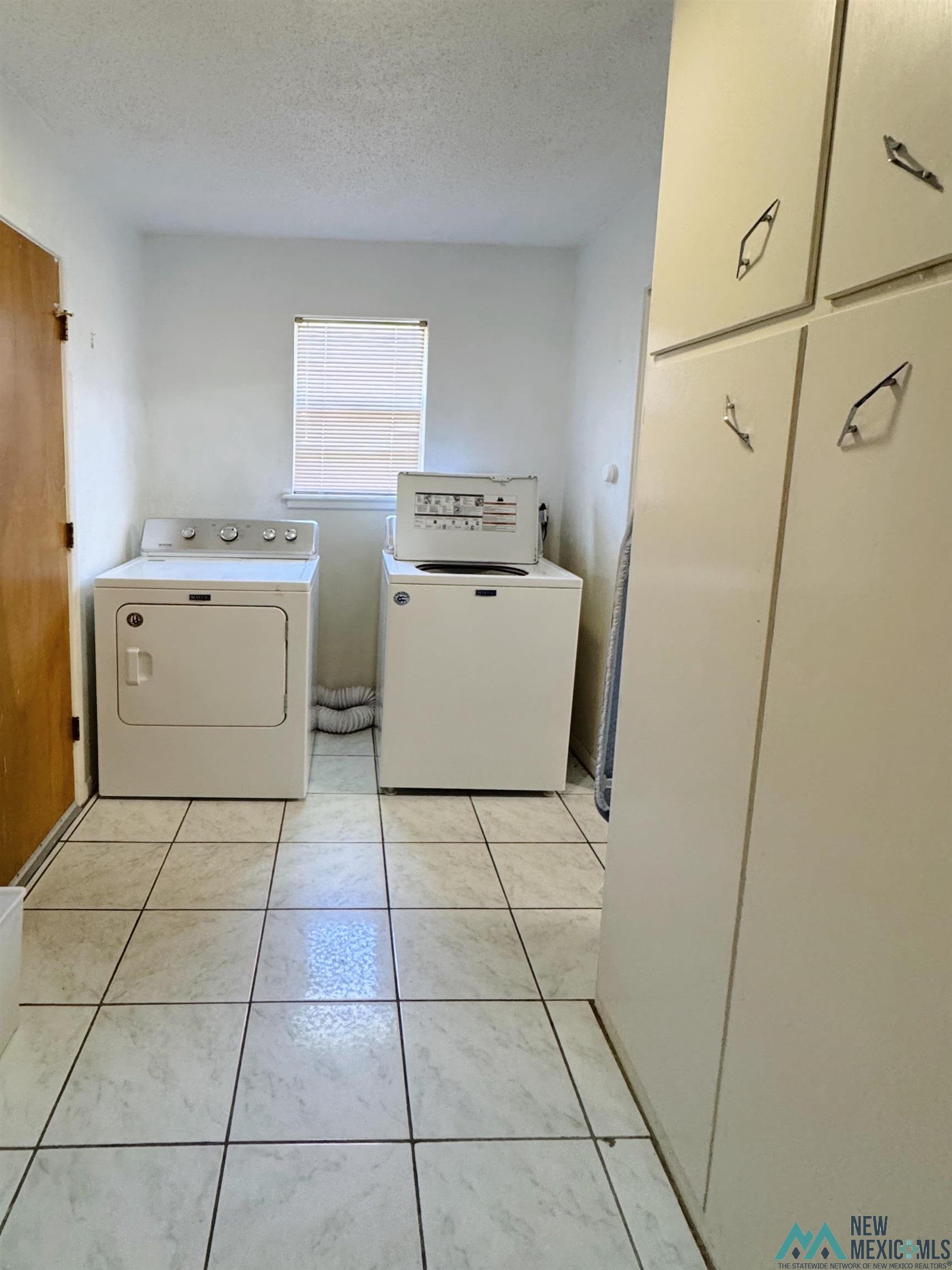 2205 Moberly