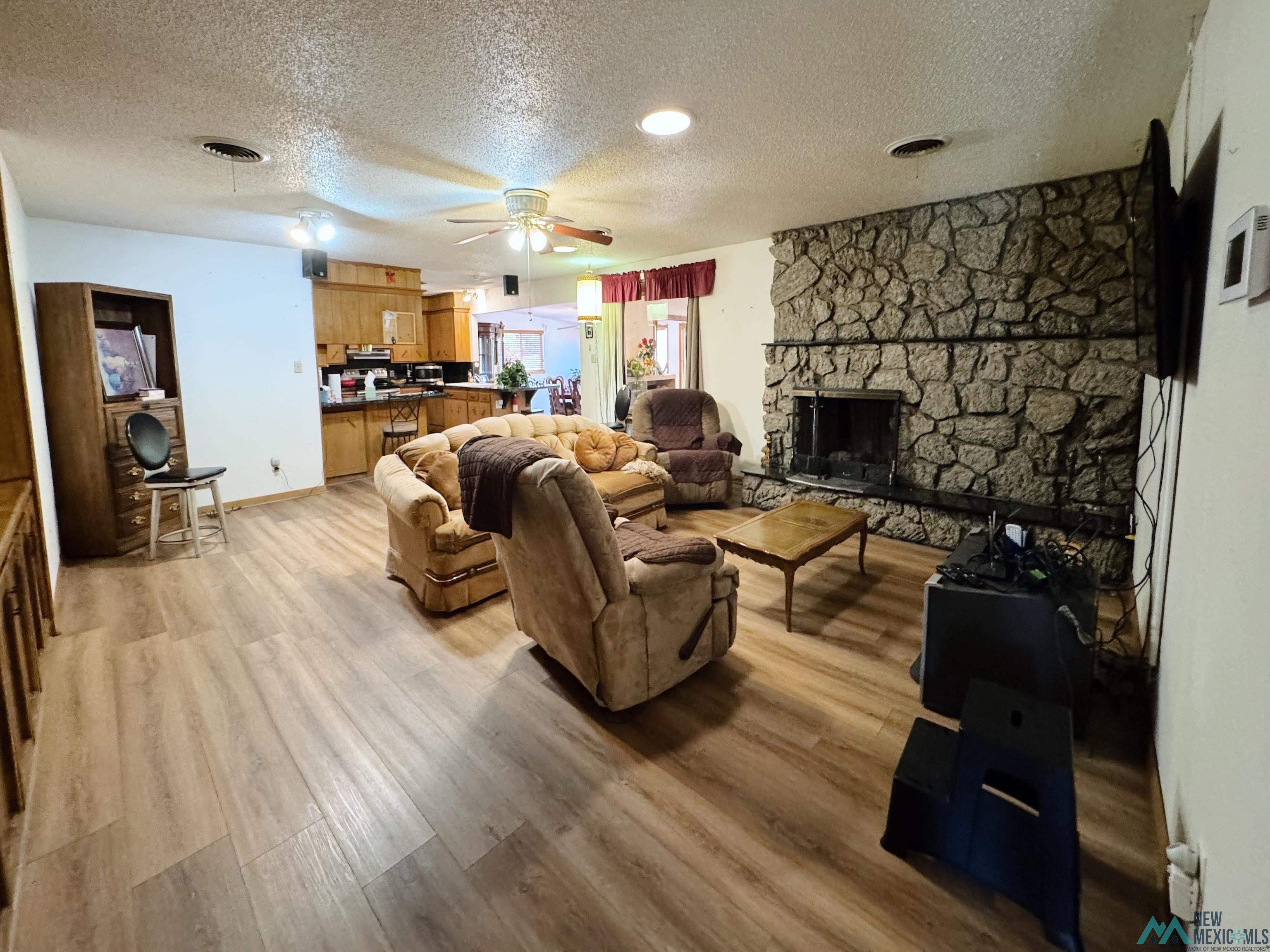 2205 Moberly