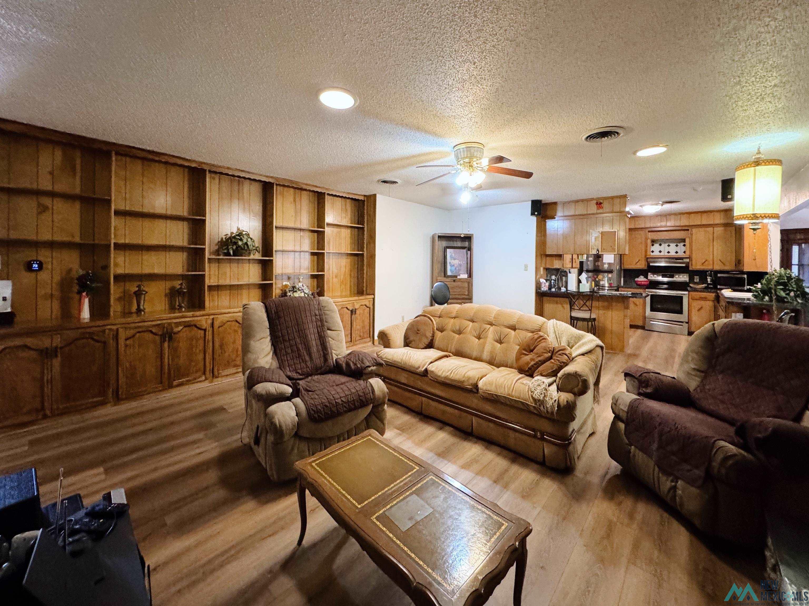 2205 Moberly