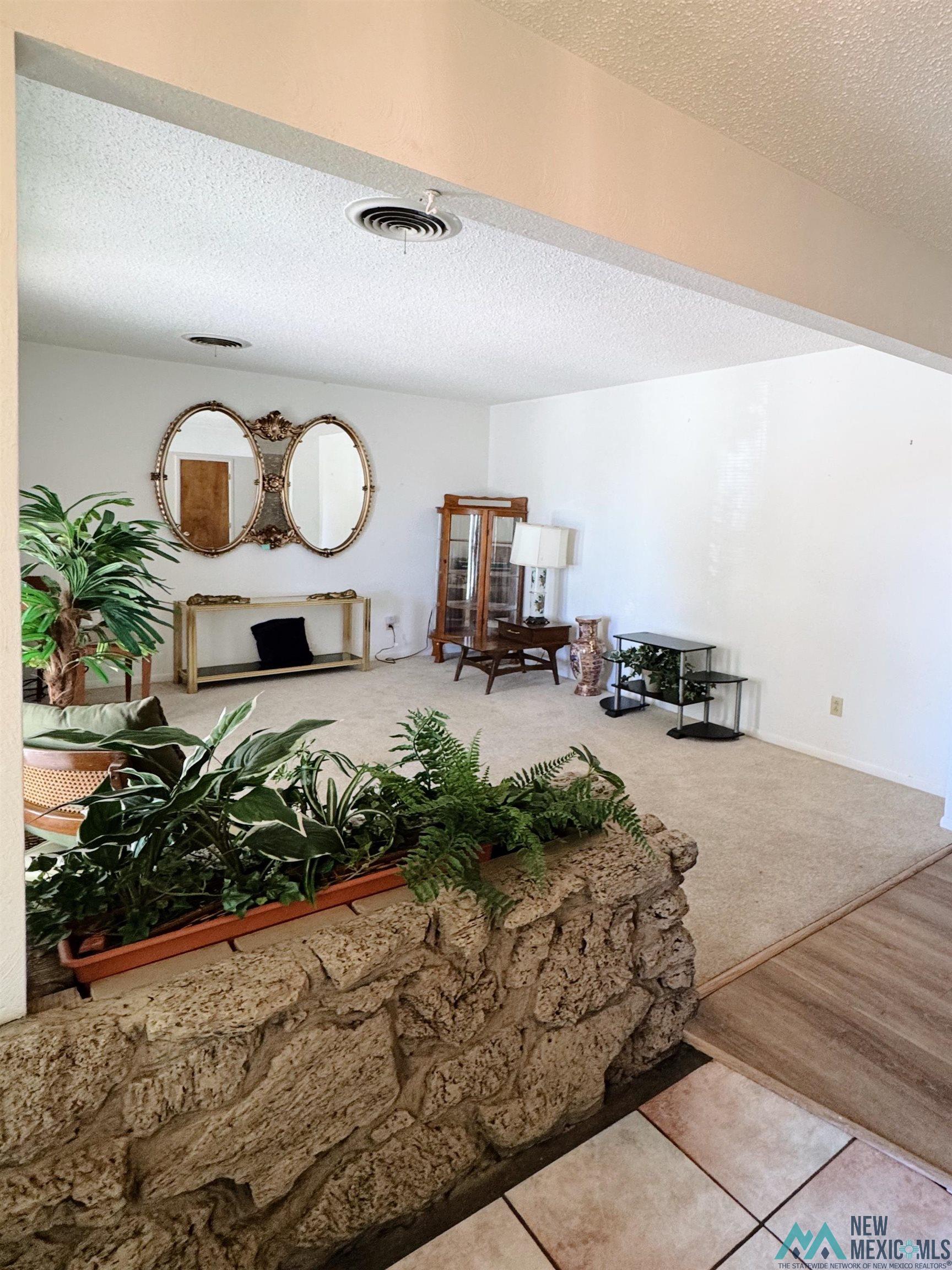 2205 Moberly