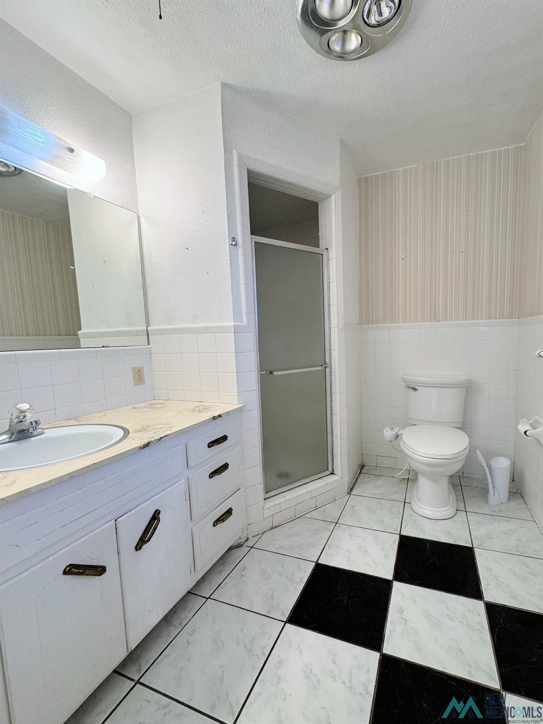 2205 Moberly