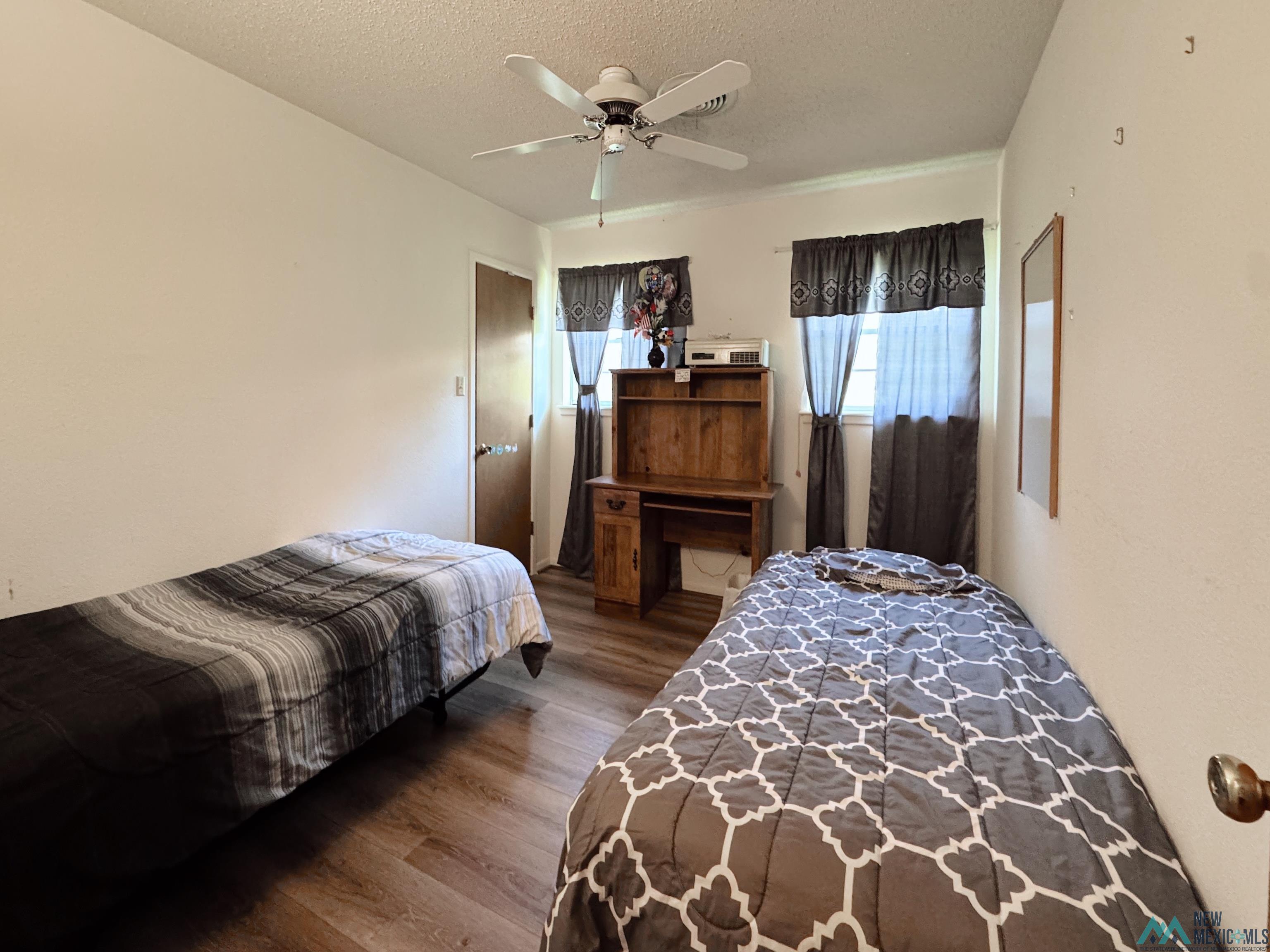 2205 Moberly