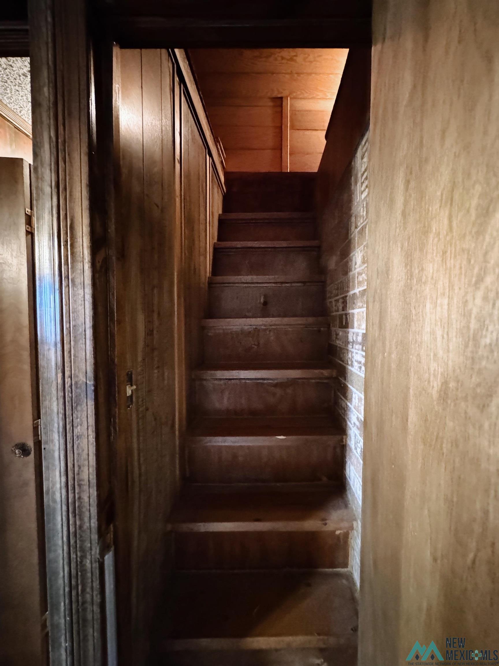 1425 Eastridge Drive