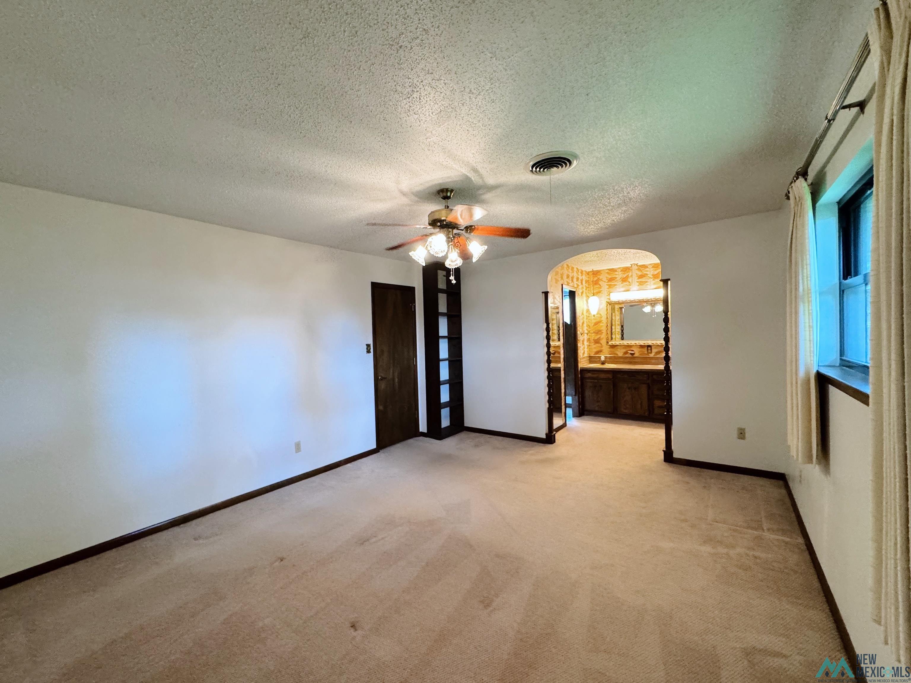 1425 Eastridge Drive