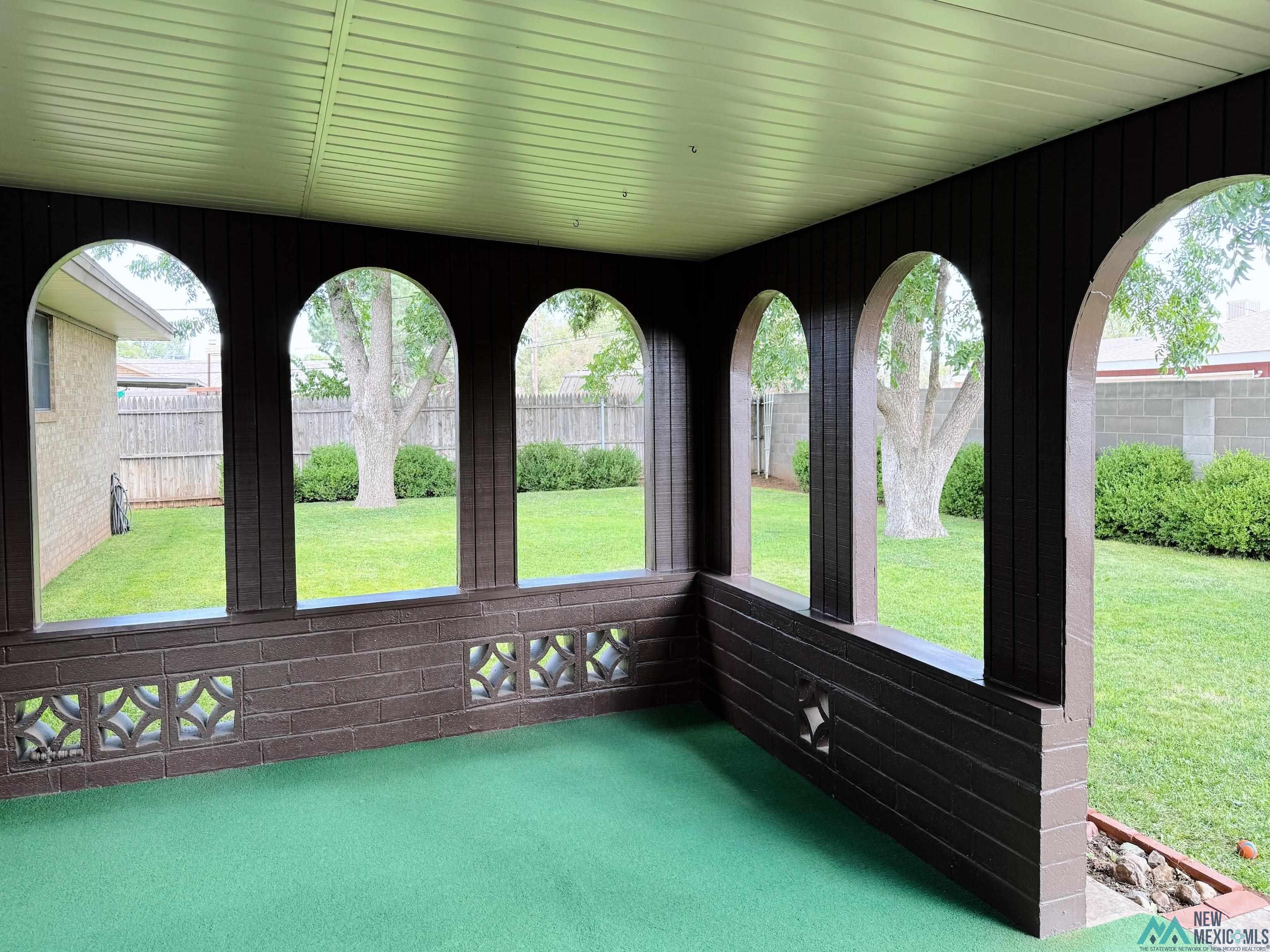 1425 Eastridge Drive