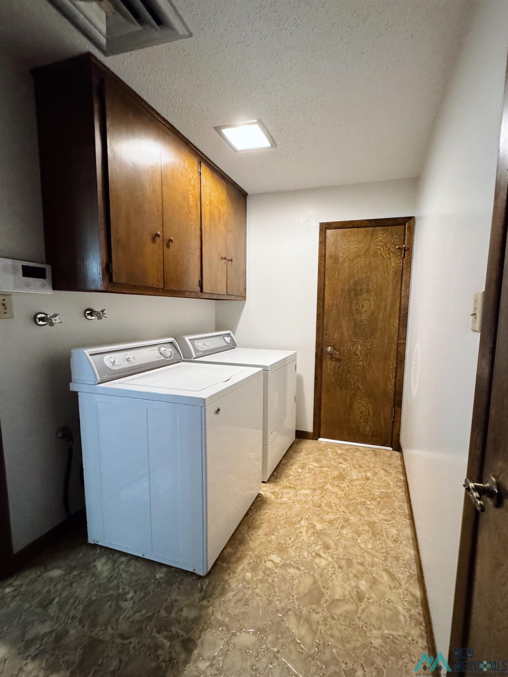 1425 Eastridge Drive