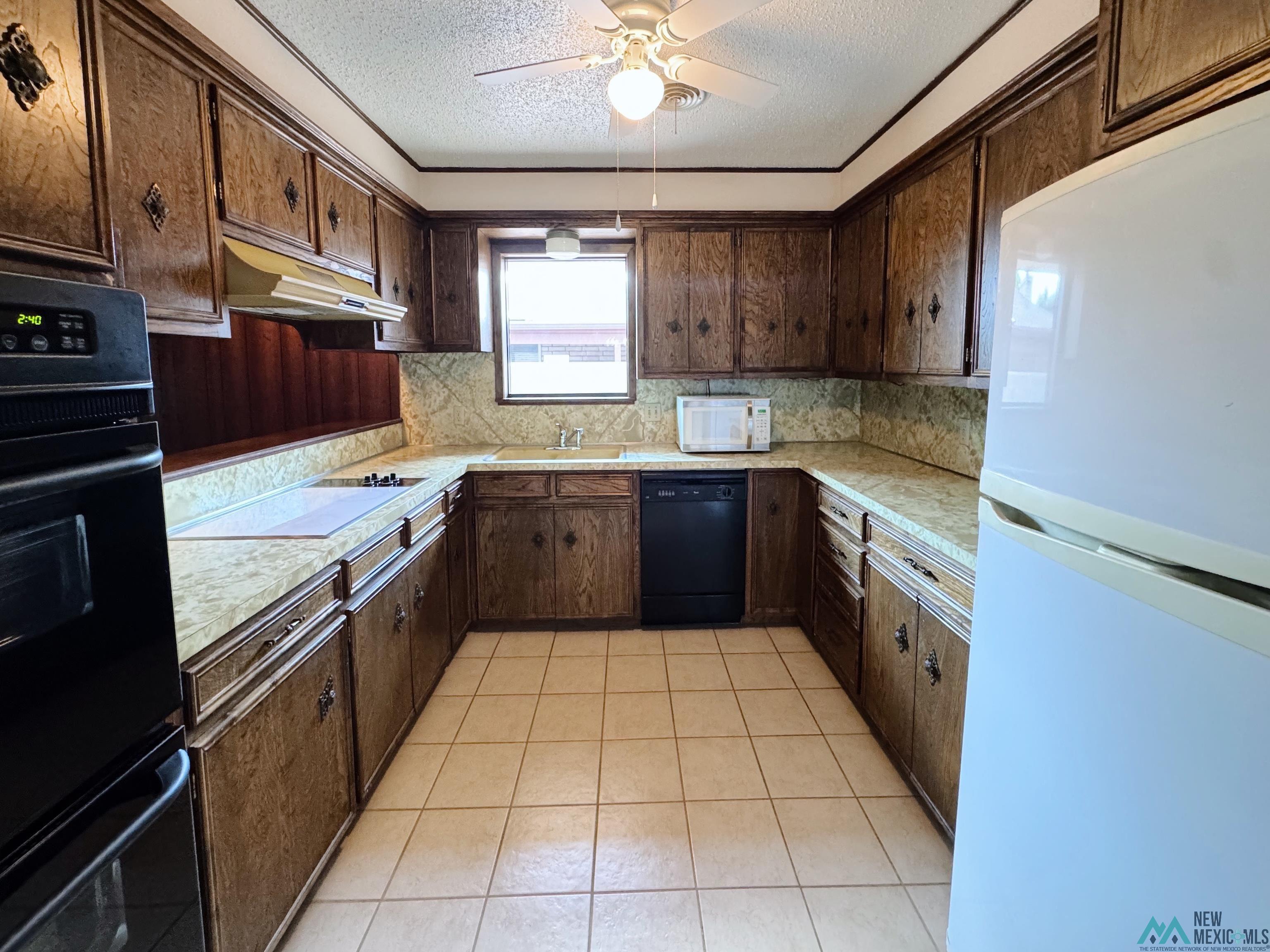 1425 Eastridge Drive