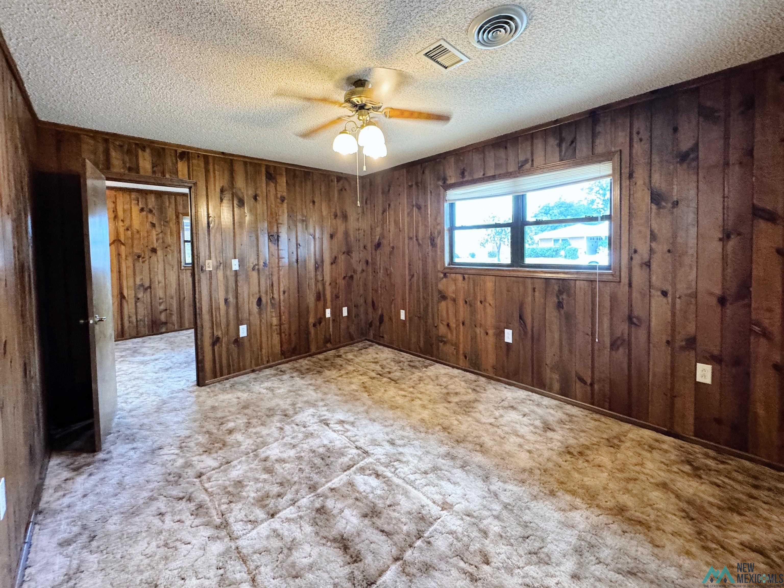 1425 Eastridge Drive