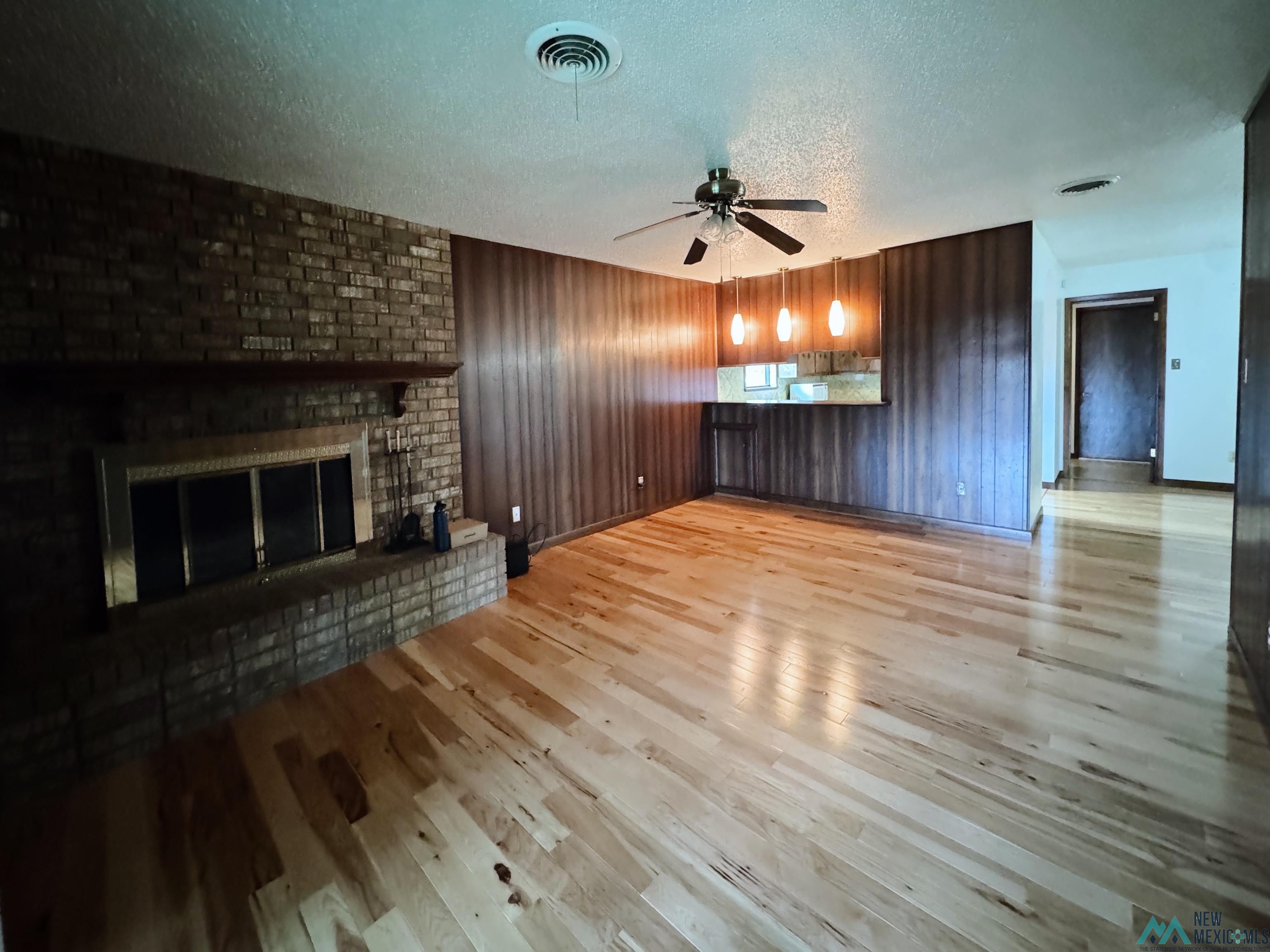 1425 Eastridge Drive