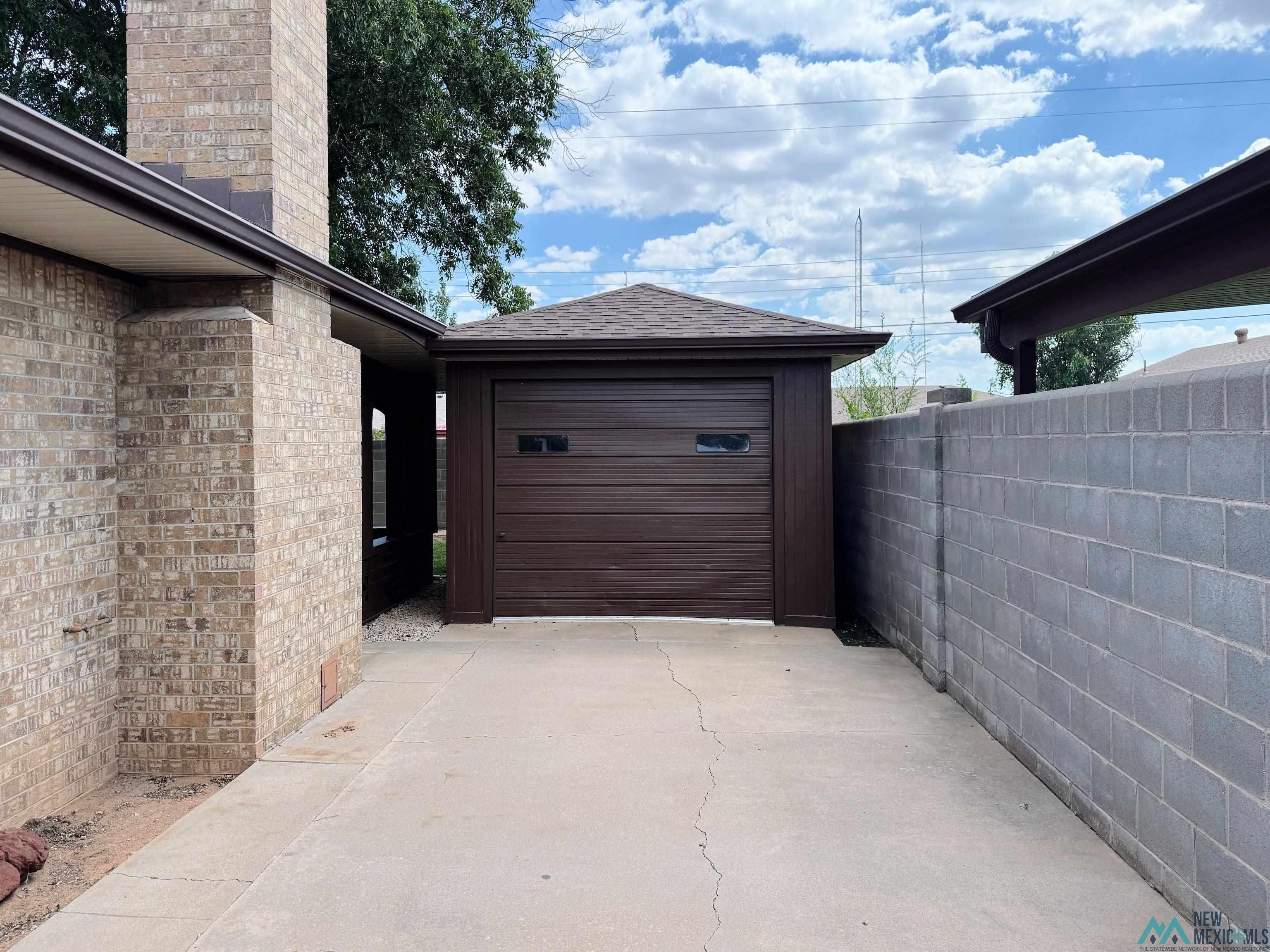 1425 Eastridge Drive