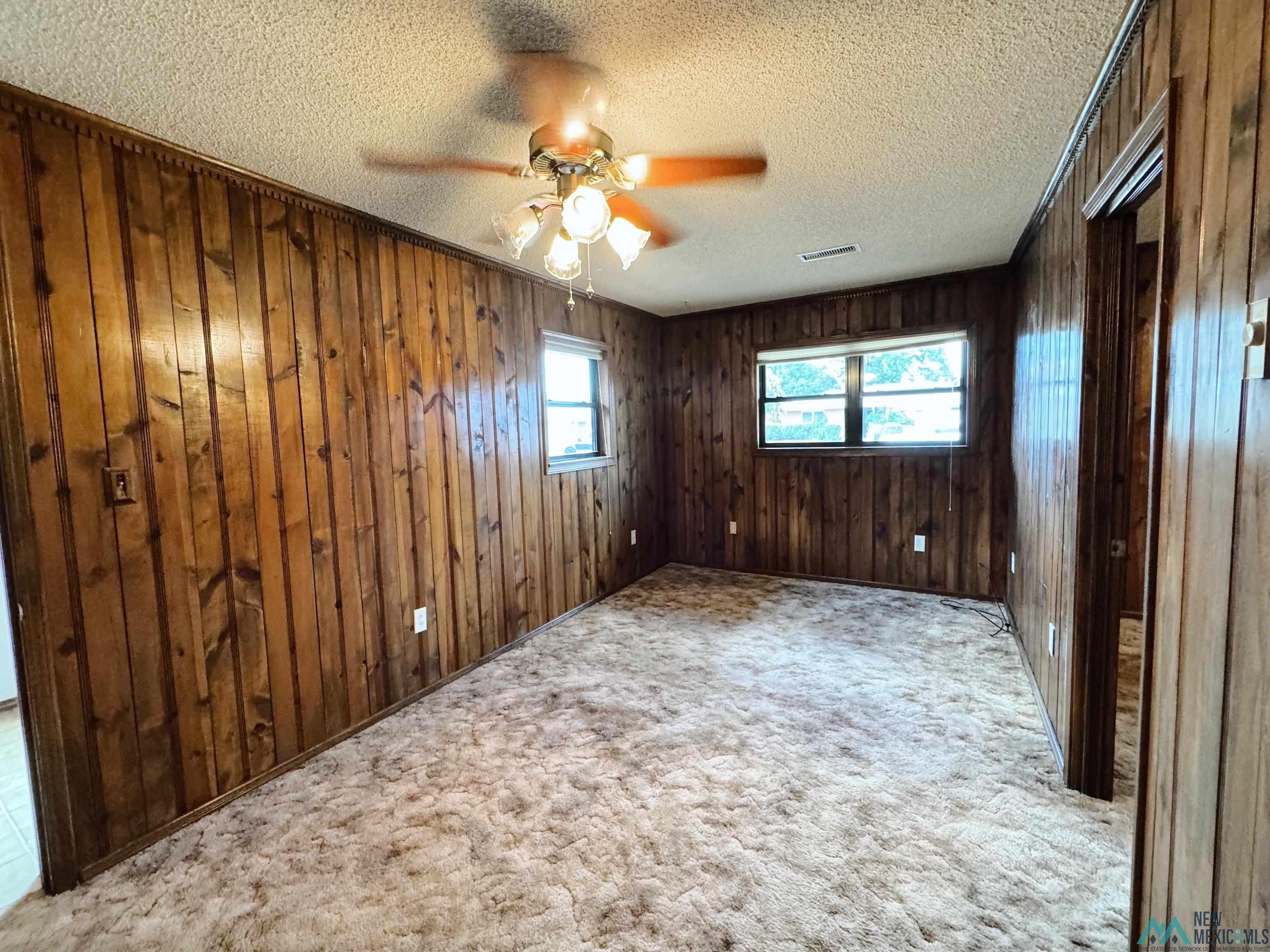 1425 Eastridge Drive