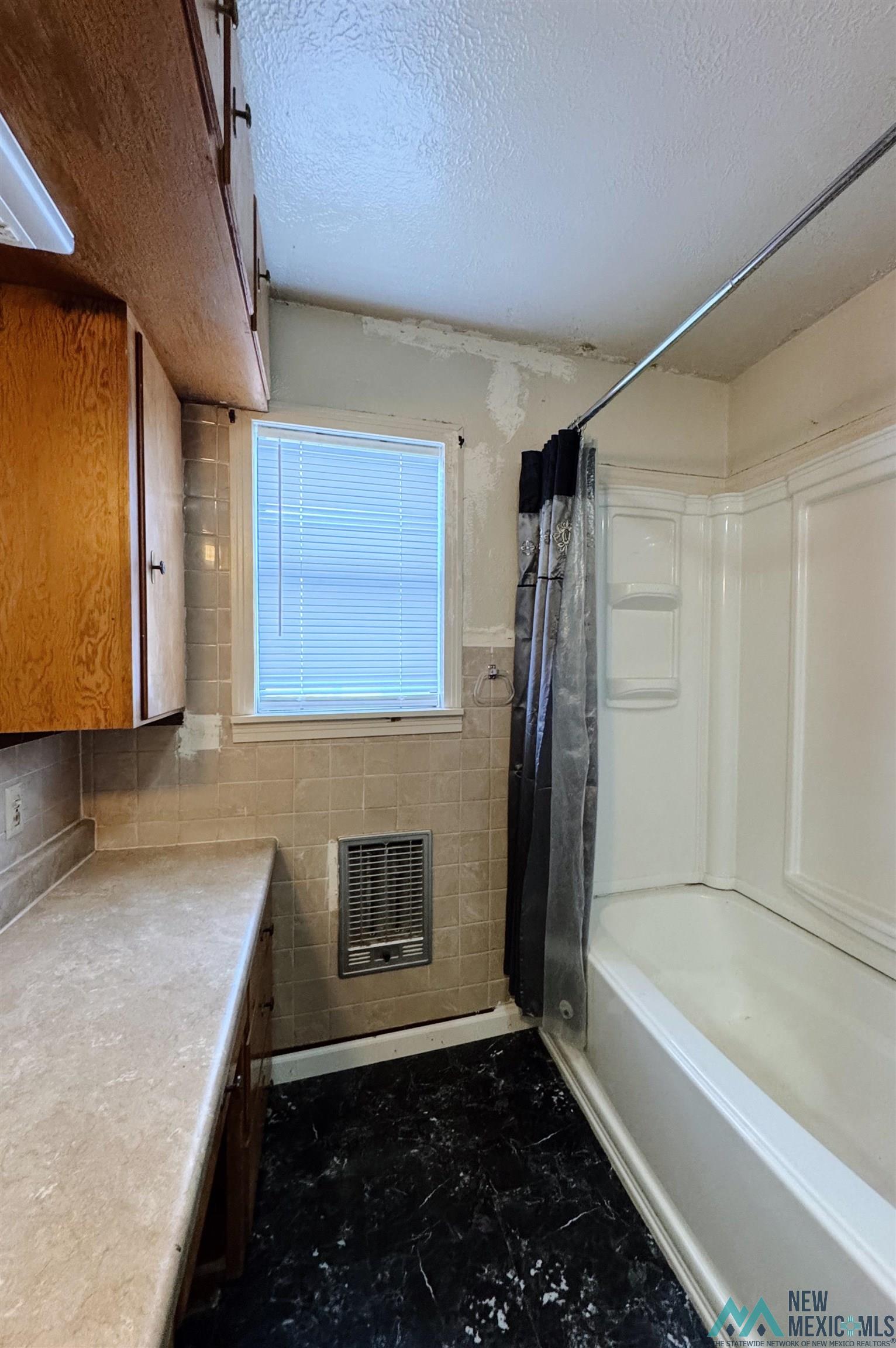 905 W 16th Street