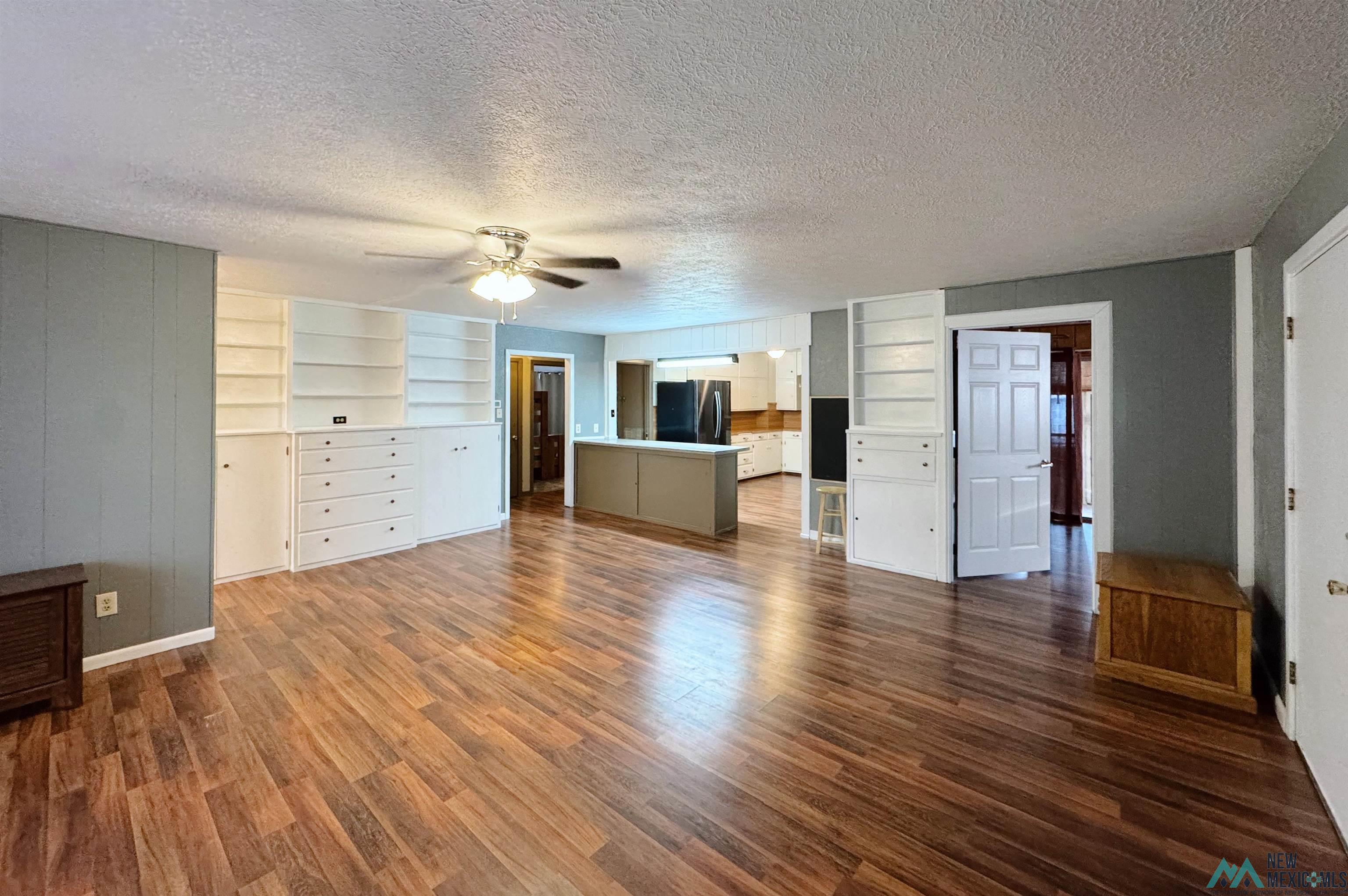 905 W 16th Street