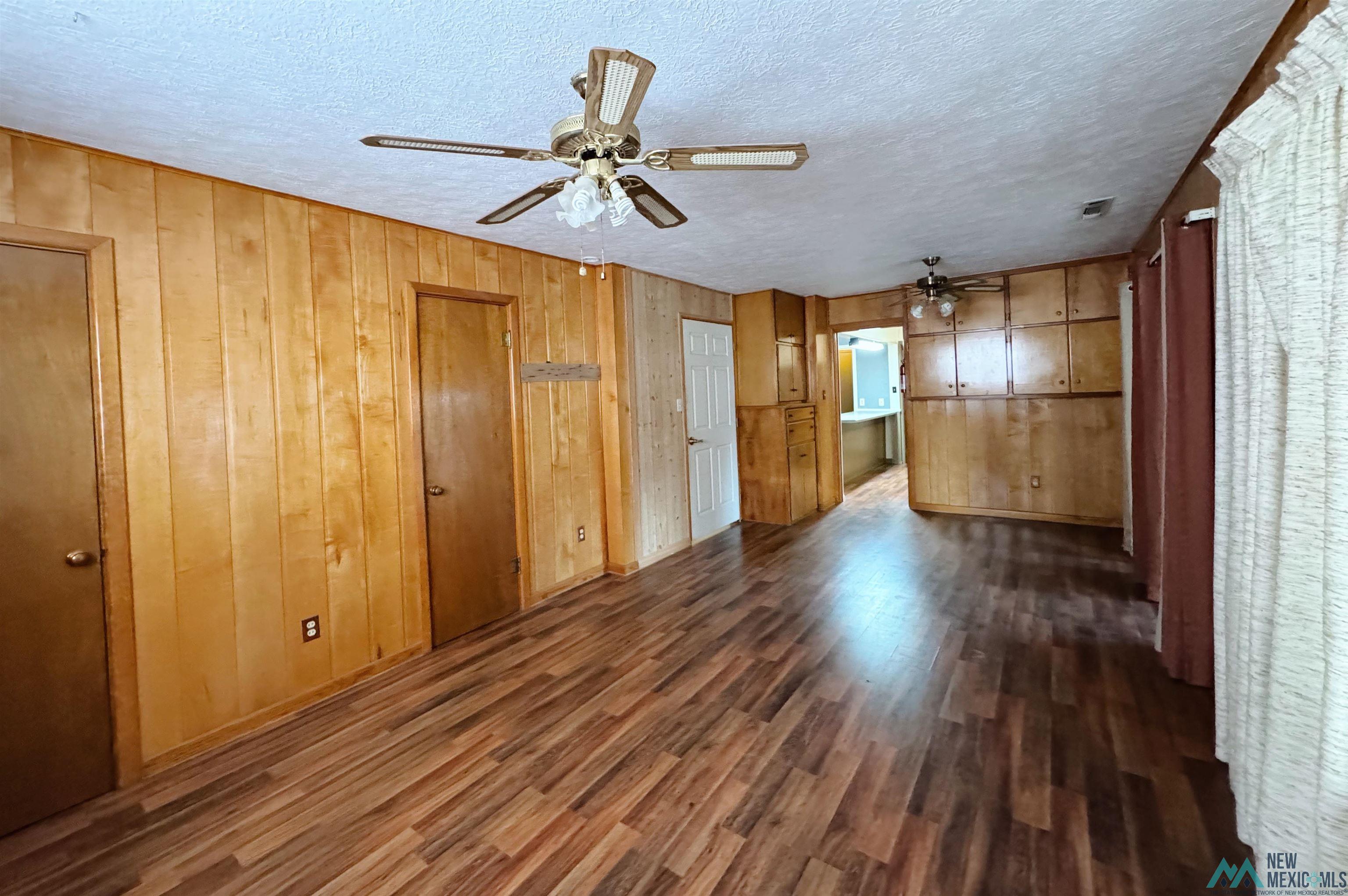 905 W 16th Street