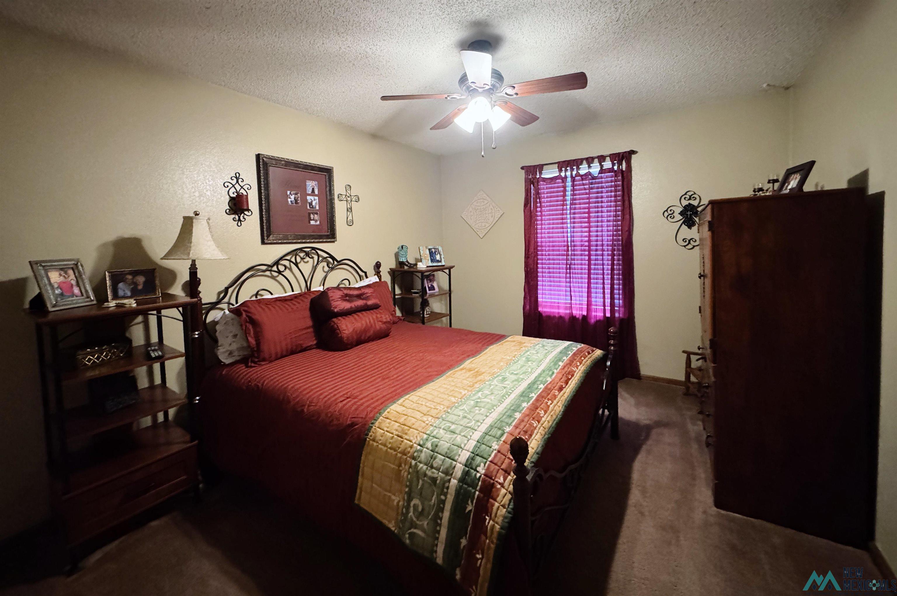 2605 Ross