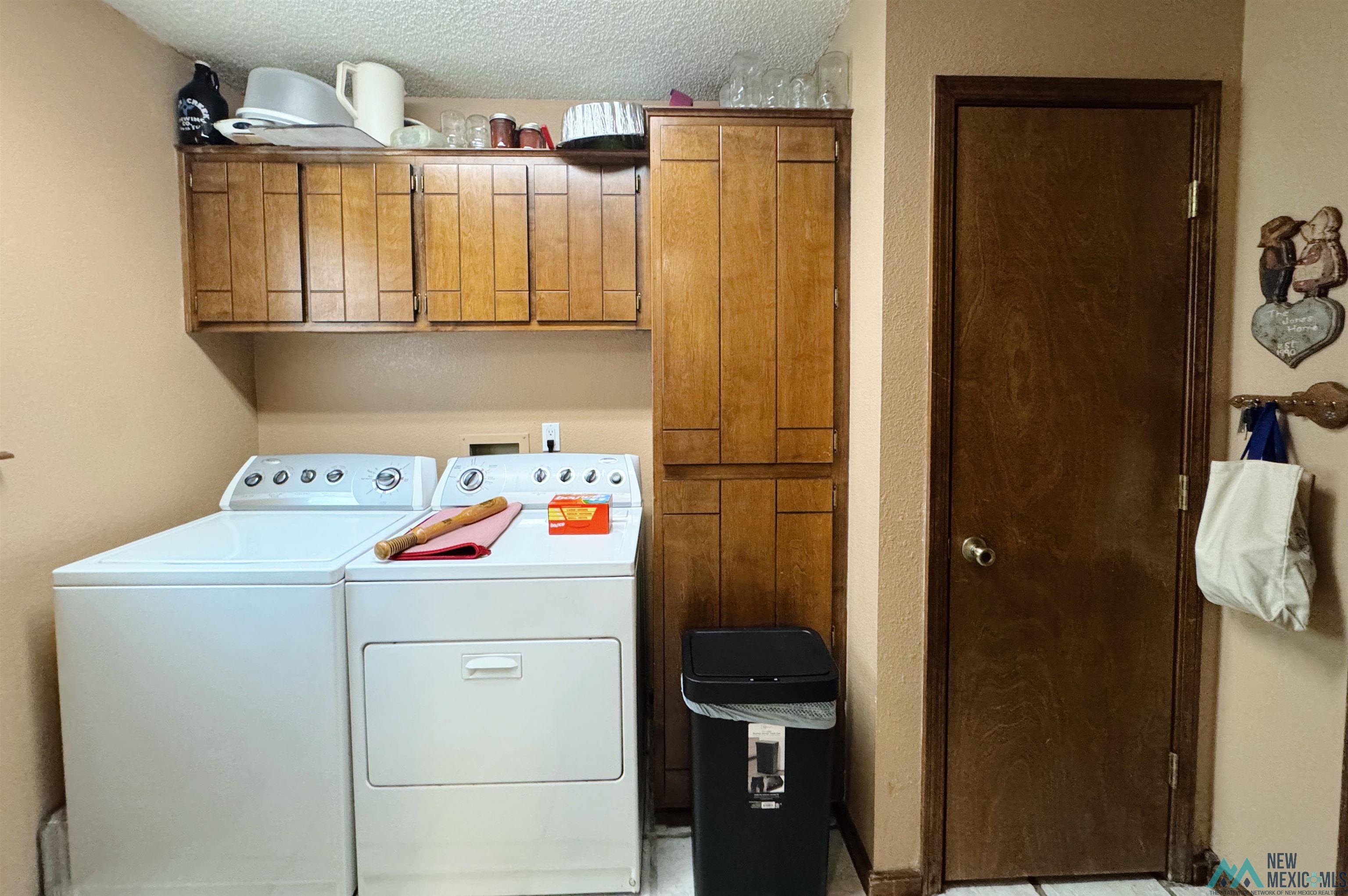 2605 Ross