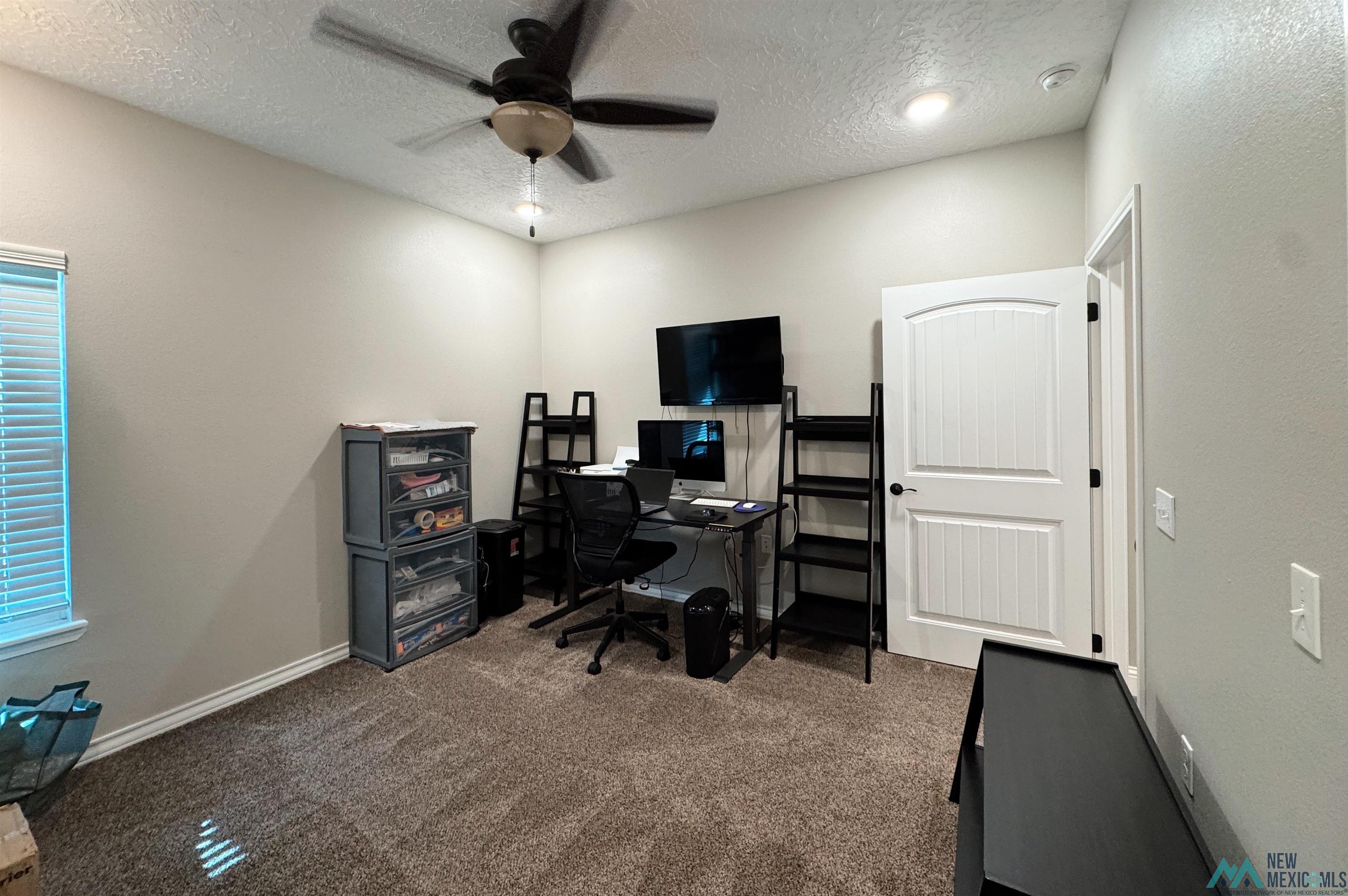 1220 Oakwood Circle