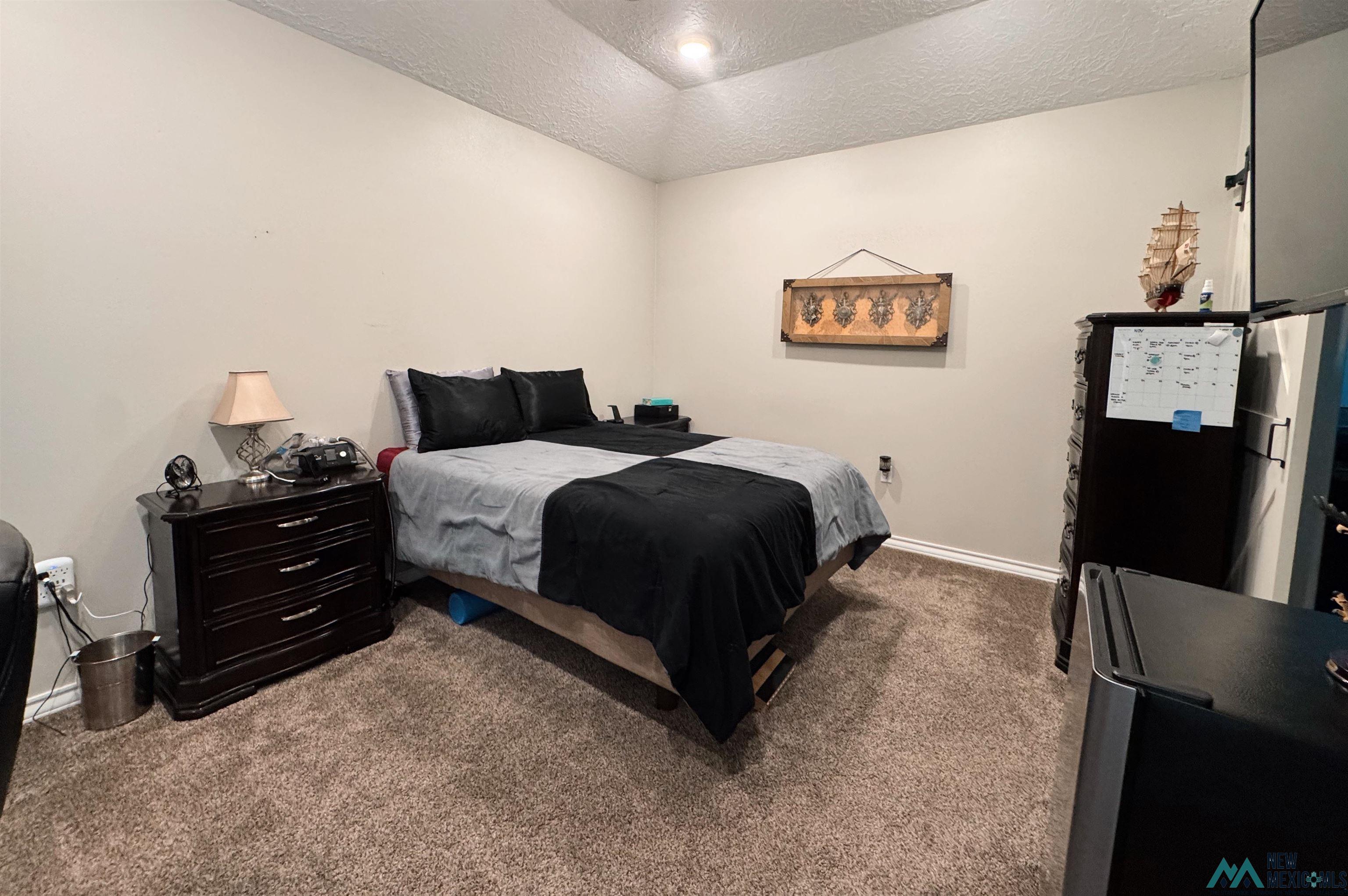 1220 Oakwood Circle