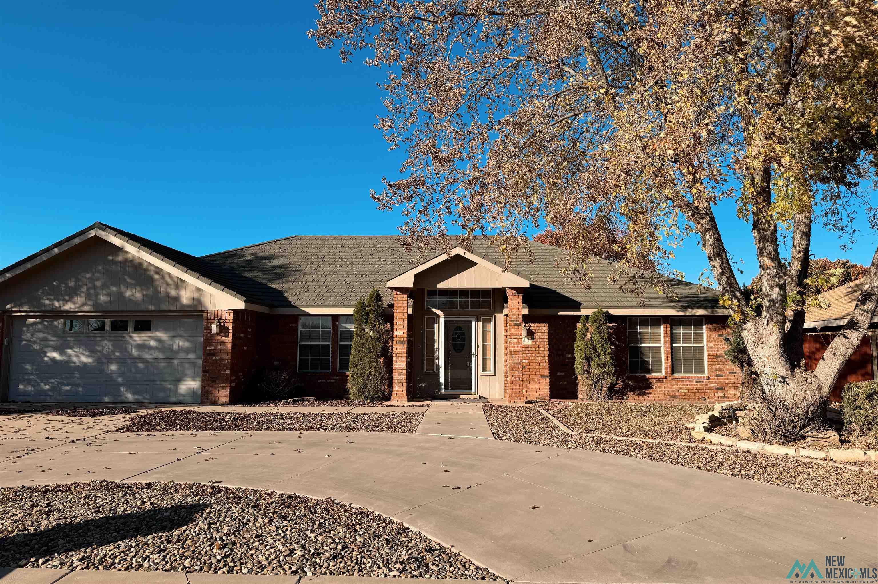 2304 Northglen
