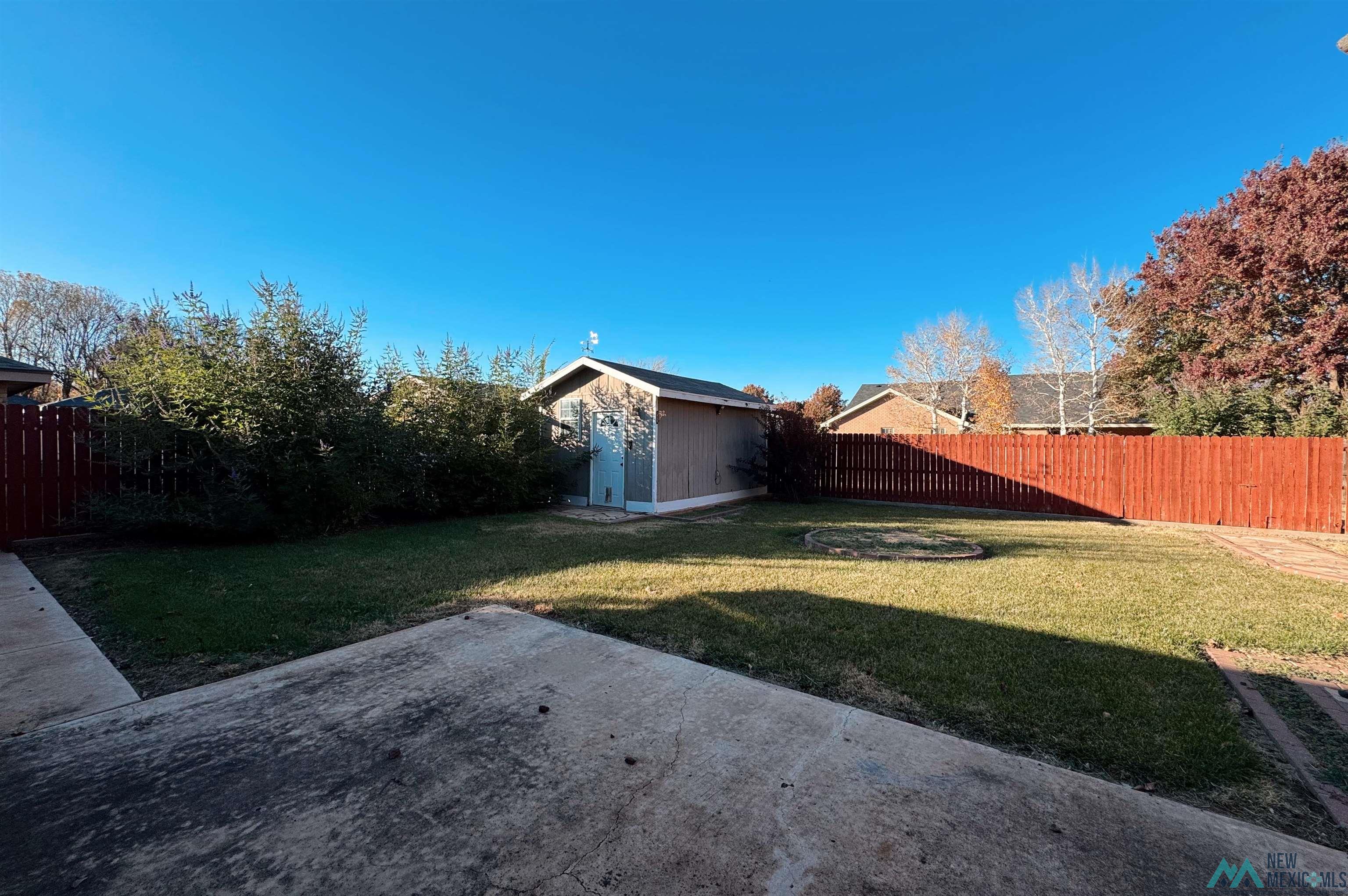 2304 Northglen