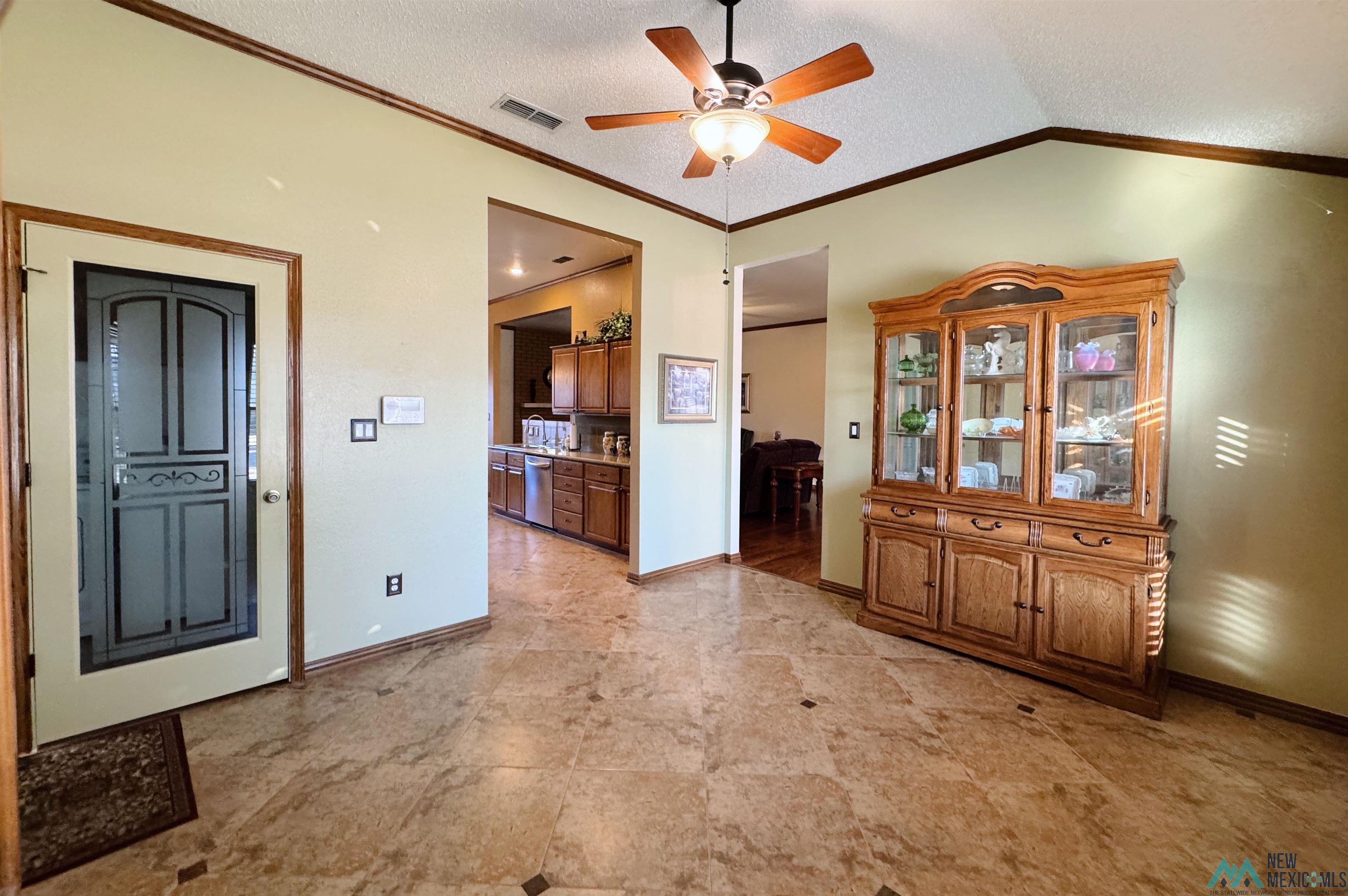 2304 Northglen