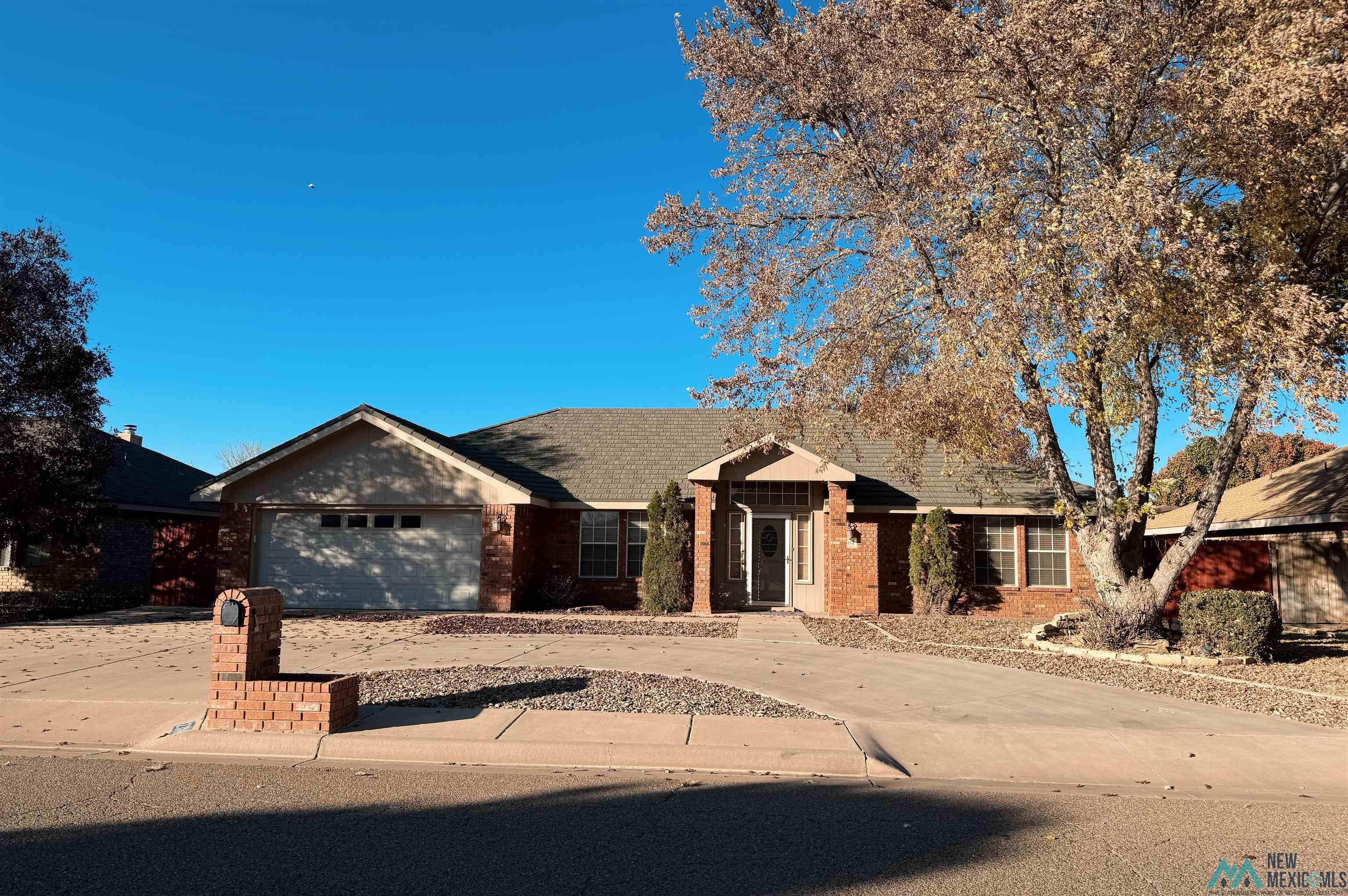 2304 Northglen